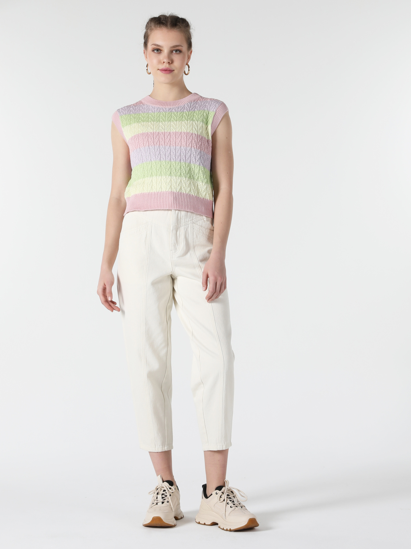 Худи и свитшоты Colin’s модель CL1057392_Q1.V1_MTC Фото