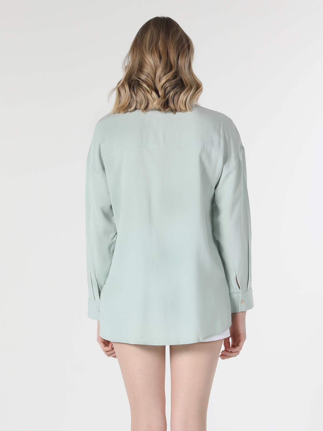 Рубашки Colin’s модель CL1057293_Q1.V1_OLV Фото