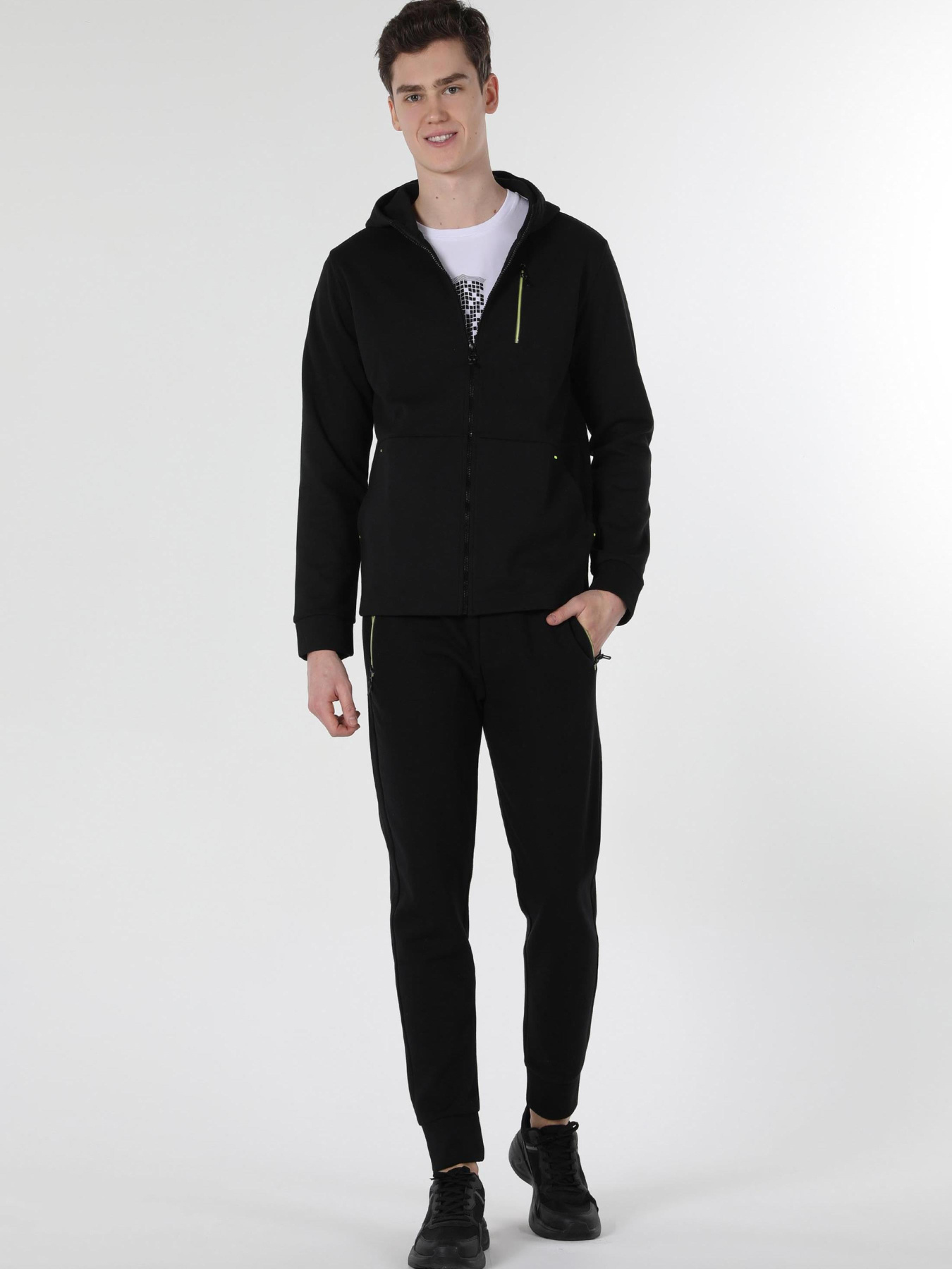 Кофты и свитера Colin’s модель CL1057254_Q1.V1_BLK Фото