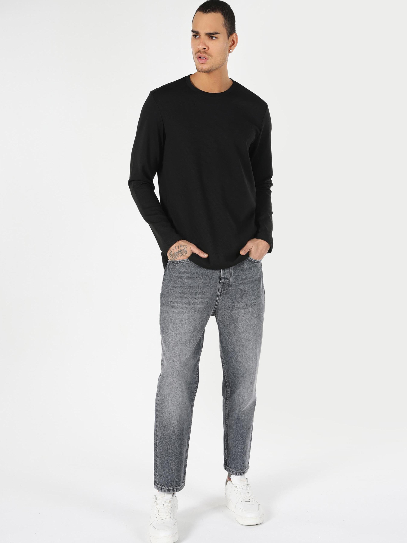 Кофты и свитера Colin’s модель CL1057320_Q1.V1_BLK Фото