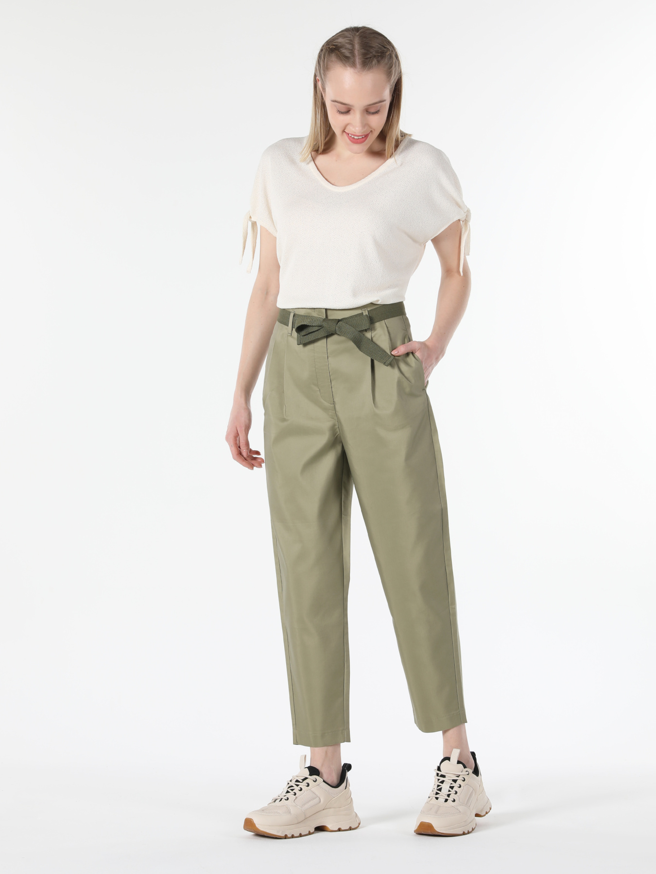 Классические штаны Colin’s модель CL1057305_Q1.V1_OLV Фото