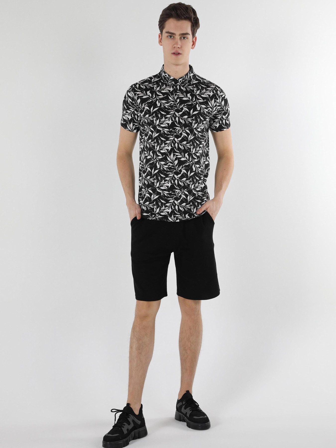 Футболки и поло Colin’s модель CL1057038_Q1.V1_BLK Фото