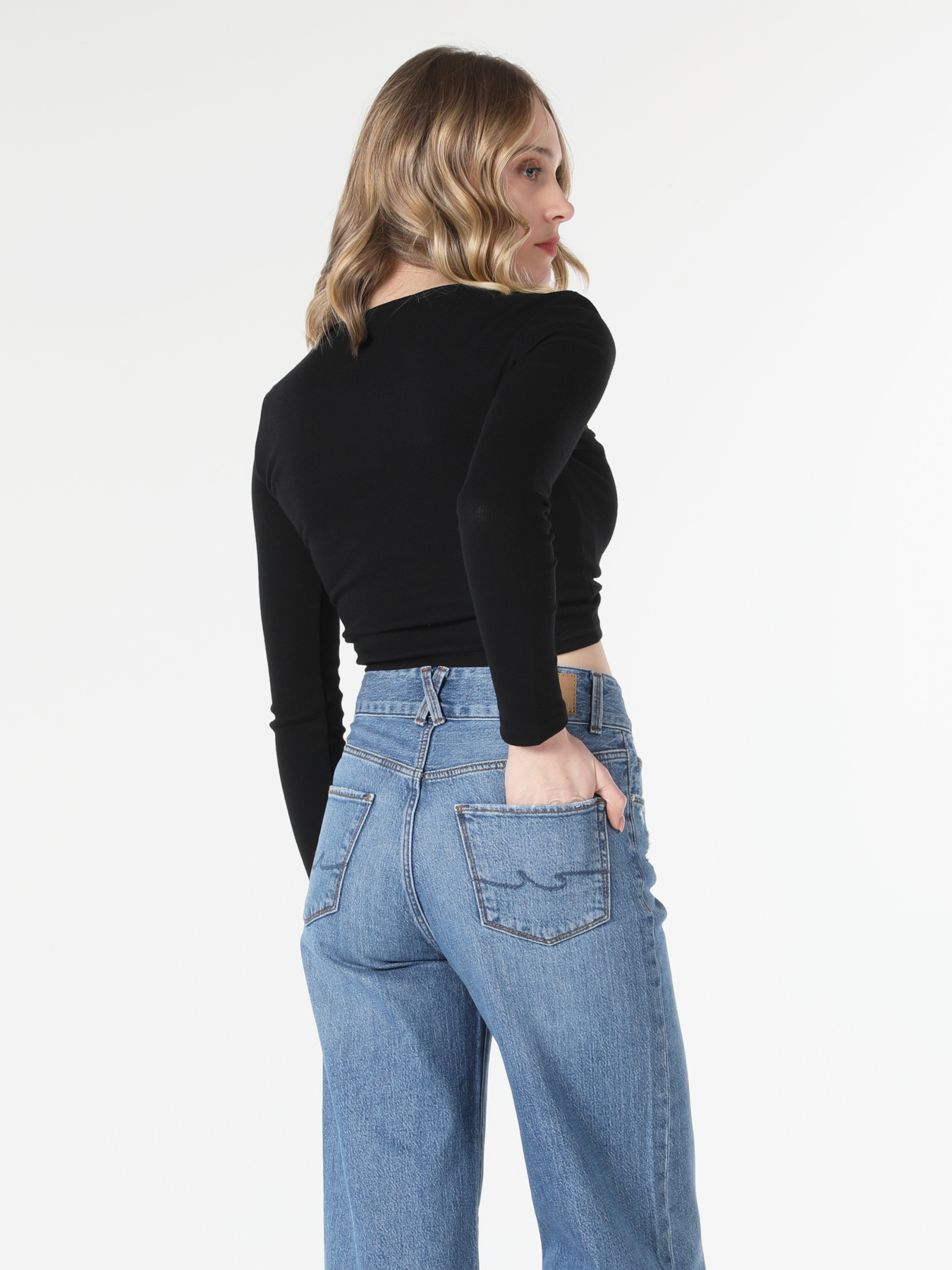 Худи и свитшоты Colin’s модель CL1058168_Q1.V1_BLK Фото