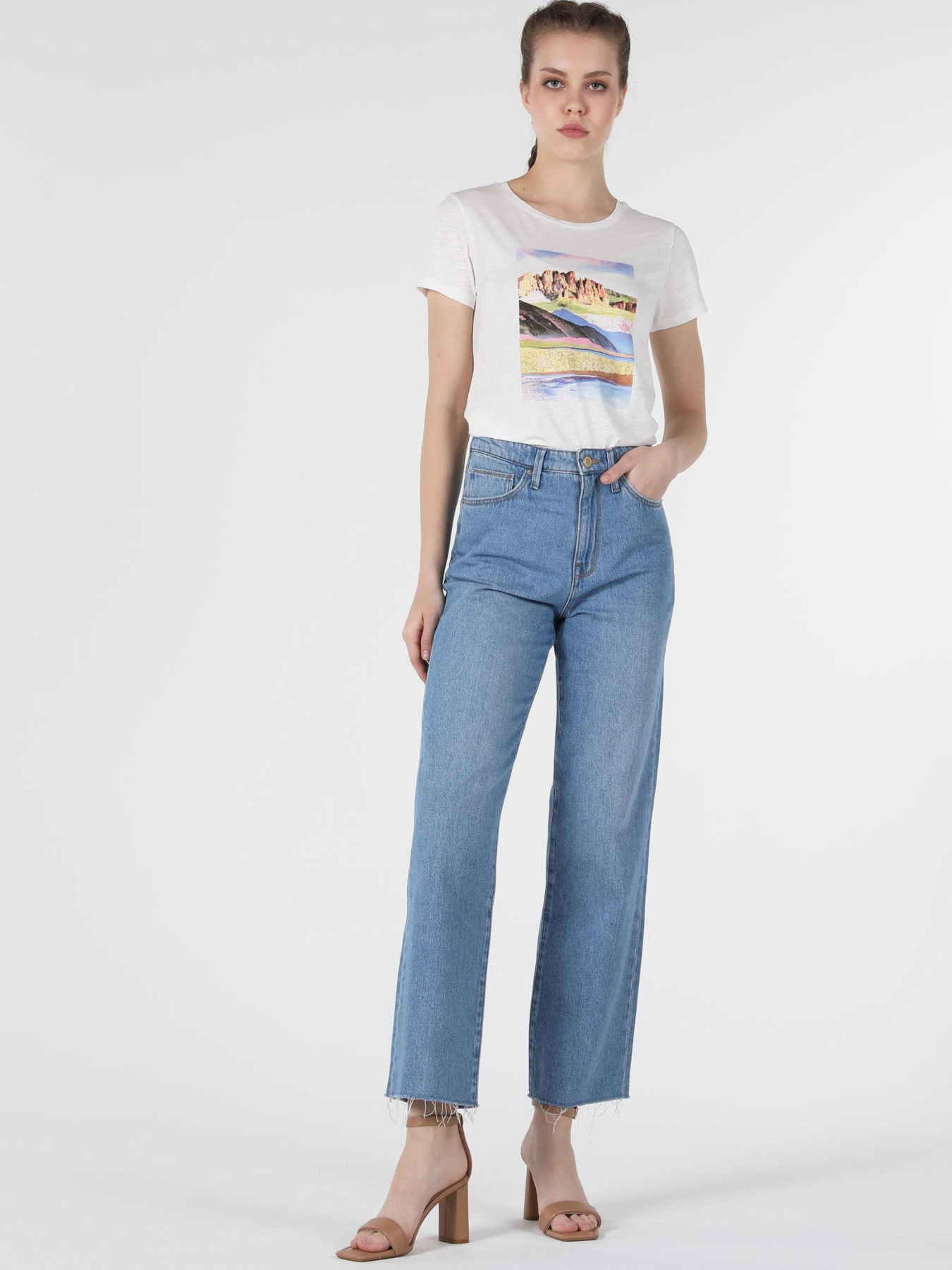 Футболки і поло Colin’s модель CL1057337_Q1.V1_WHT Фото