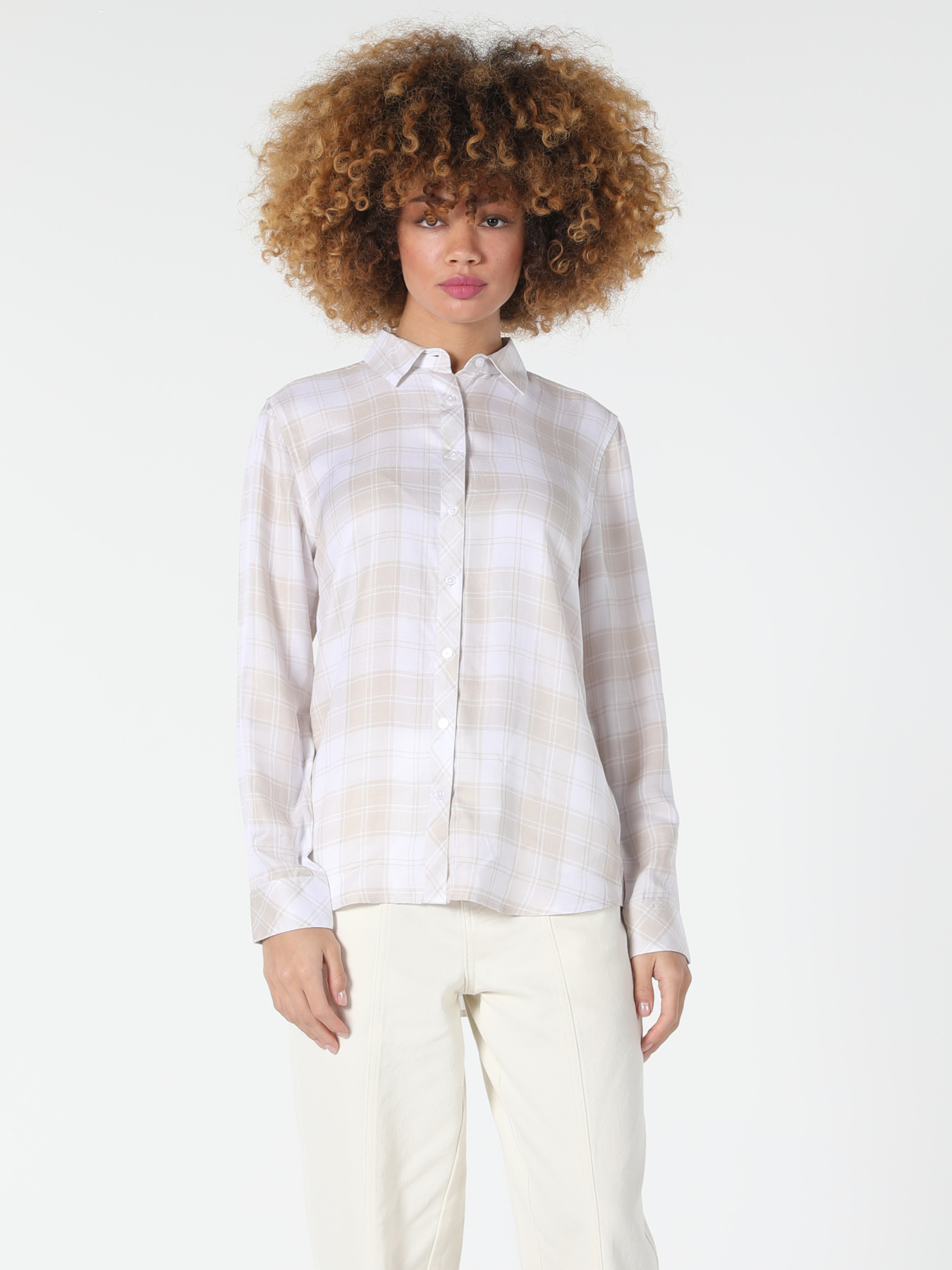 Рубашки Colin’s модель CL1058067_Q1.V1_BEI Фото