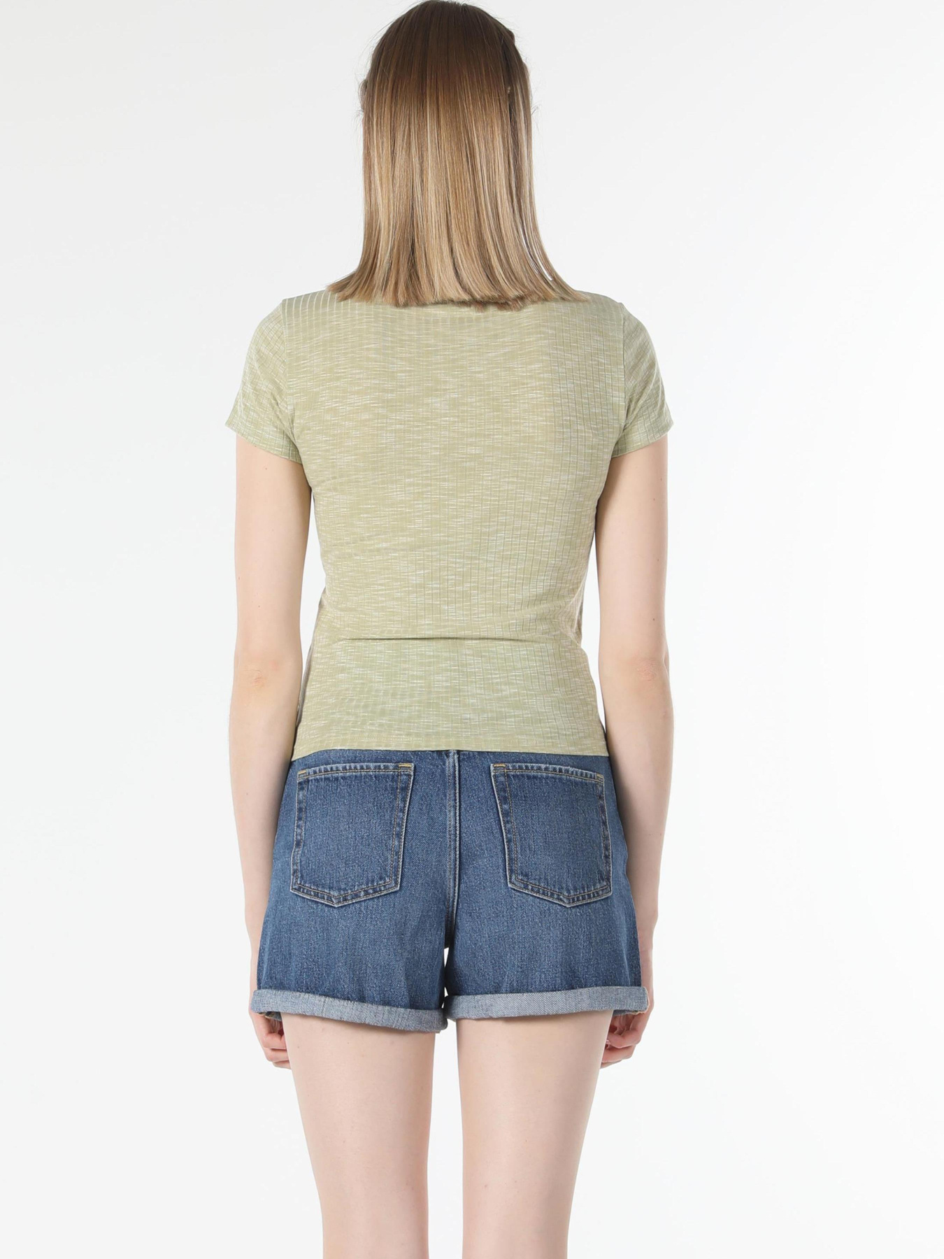 Футболки и поло Colin’s модель CL1058137_Q1.V1_OLV Фото