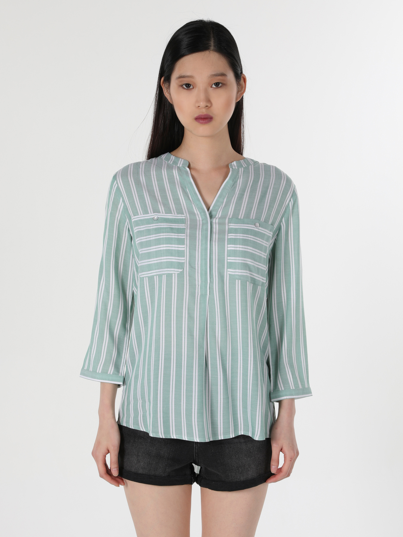 Сорочки Colin’s модель CL1057658_Q1.V1_OLV Фото