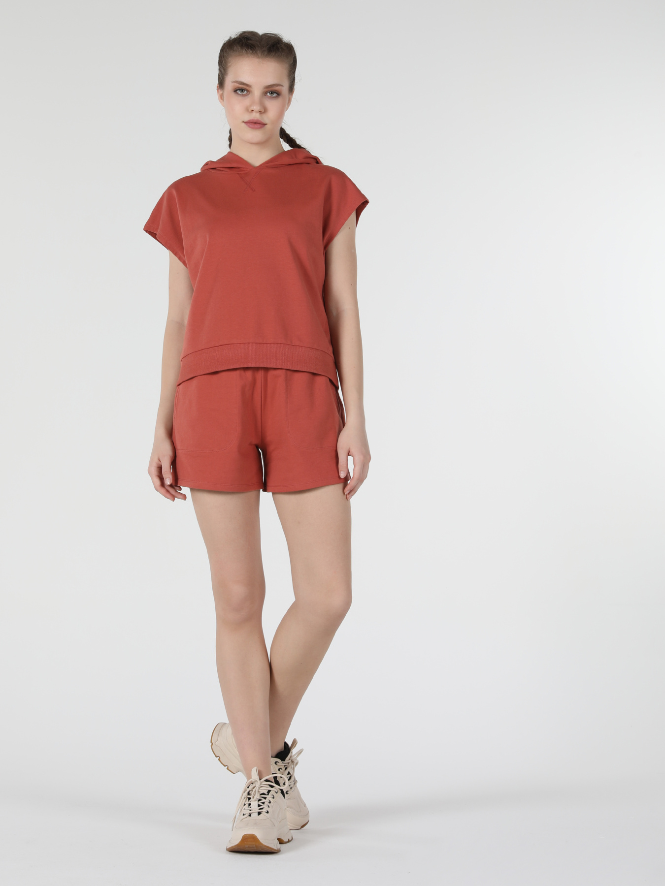 Кофты и свитера Colin’s модель CL1058177_Q1.V1_COR Фото