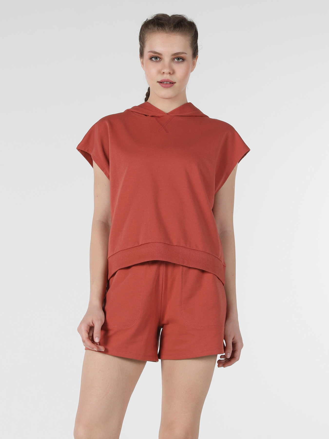 Кофты и свитера Colin’s модель CL1058177_Q1.V1_COR Фото