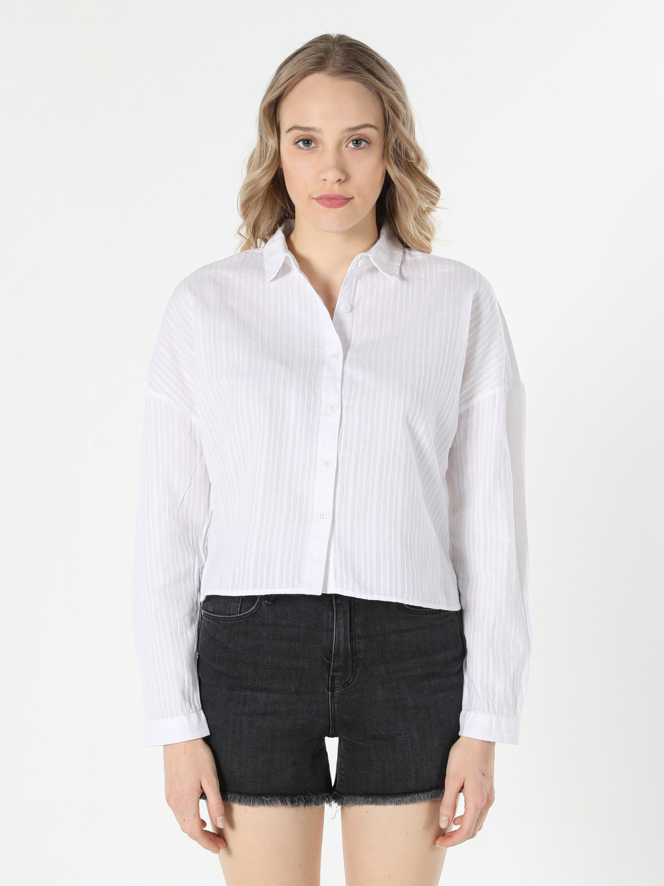 Сорочки Colin’s модель CL1057687_Q1.V1_WHT Фото