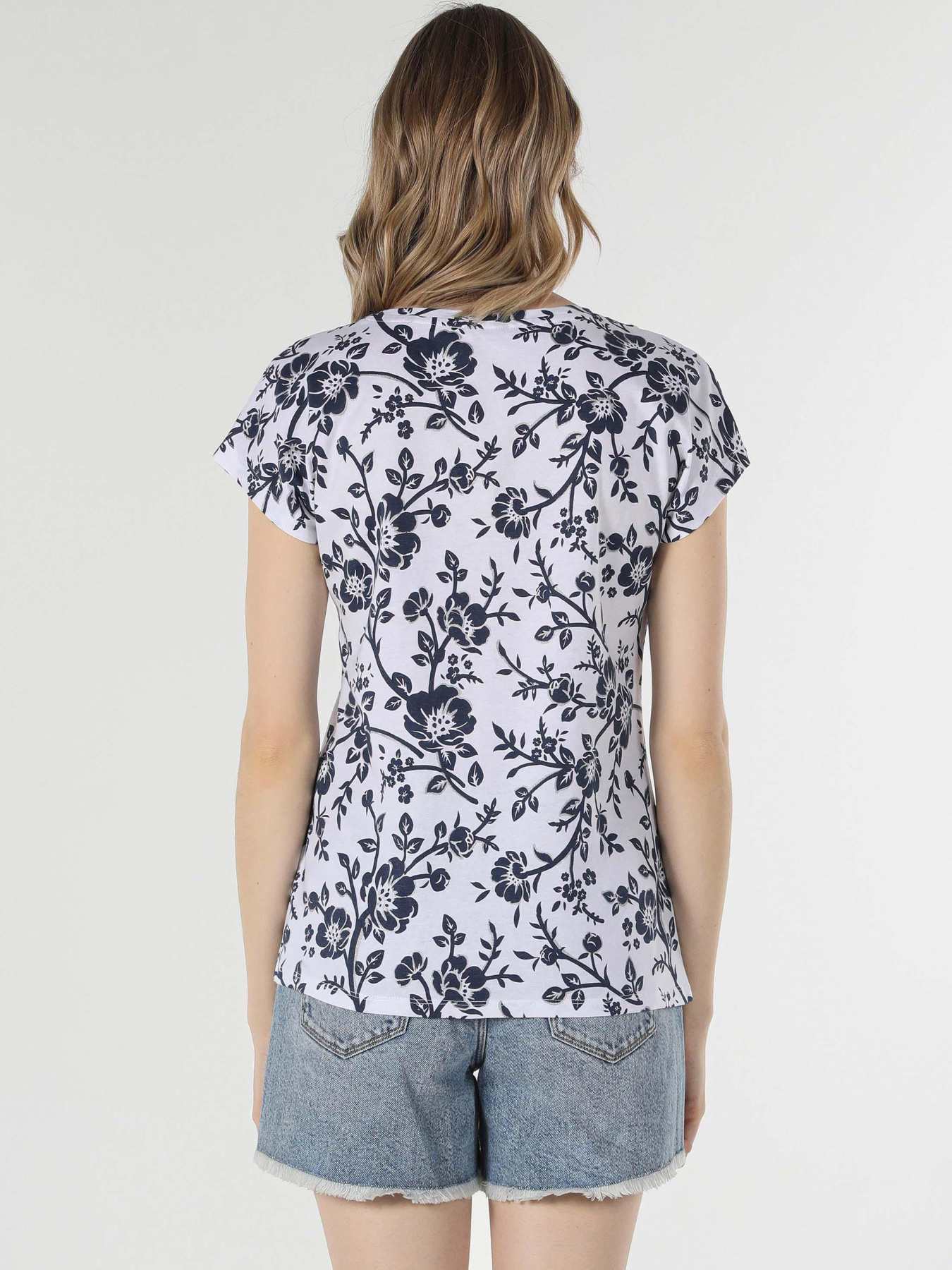 Футболки и поло Colin’s модель CL1058993_Q1.V1_WHT Фото