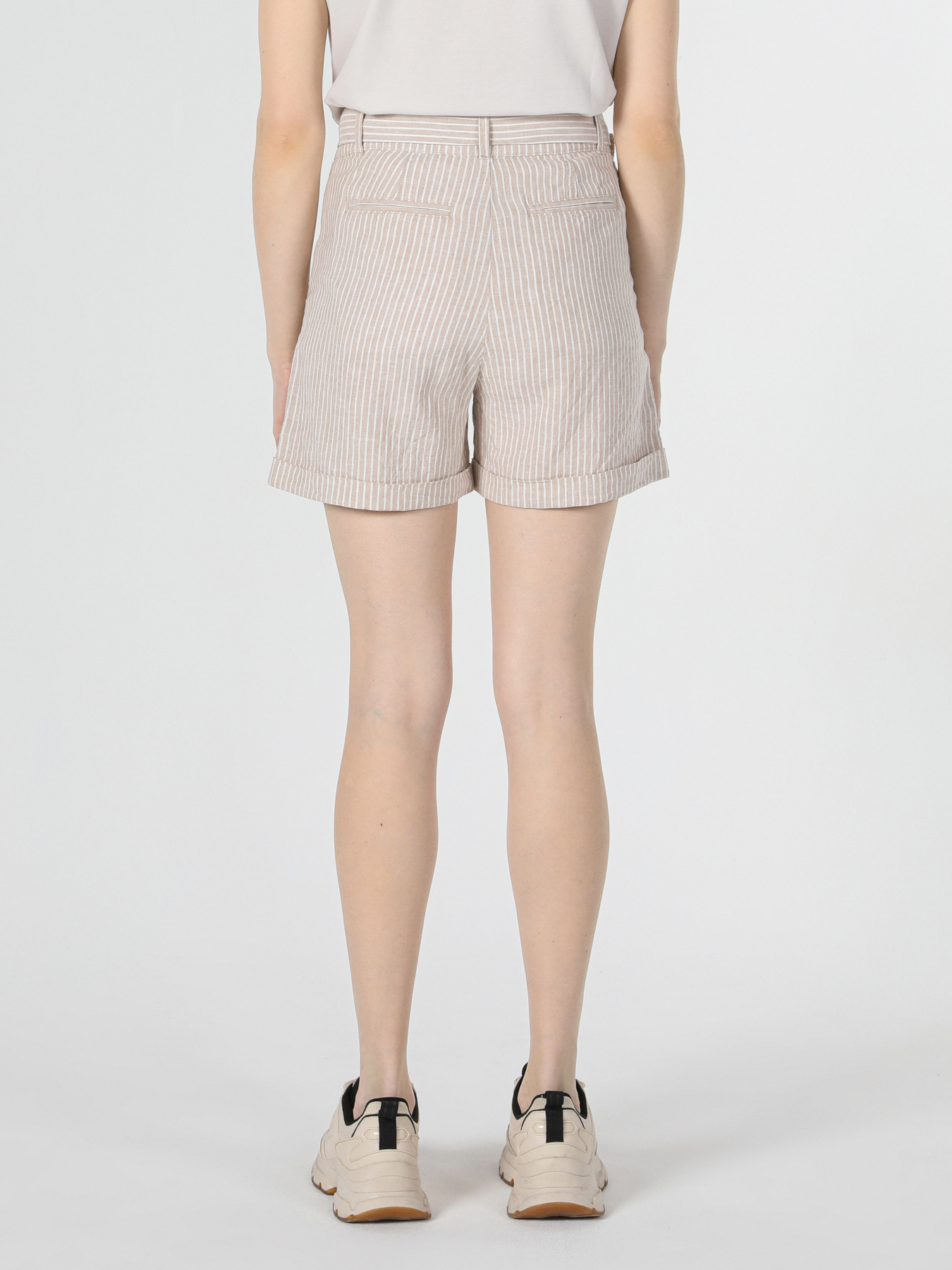 Шорти Colin’s модель CL1058782_Q1.V1_BEI Фото