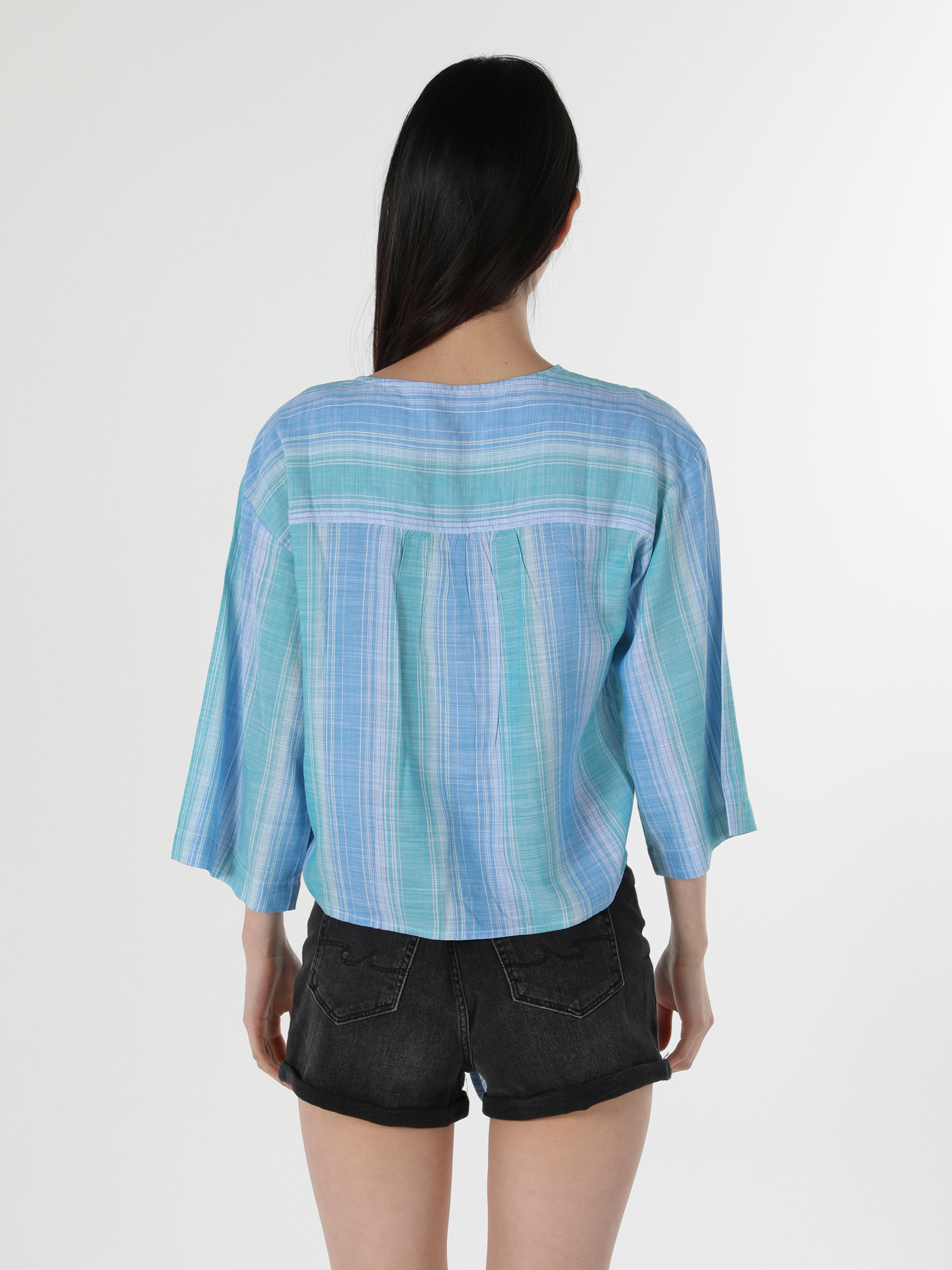 Рубашки Colin’s модель CL1058746_Q1.V1_AQB Фото