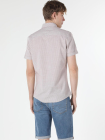 Рубашки Colin’s модель CL1058970_Q1.V1_BEI Рубашки Colin’s модель CL1058970_Q1.V1_BEI Фото