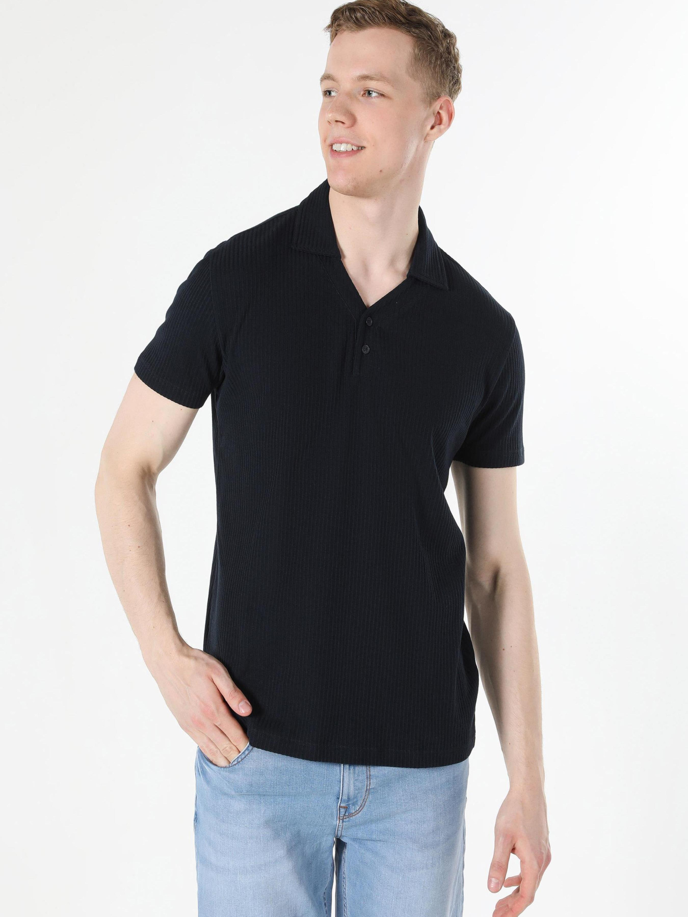 Футболки и поло Colin’s модель CL1057999_Q1.V1_NAV Фото