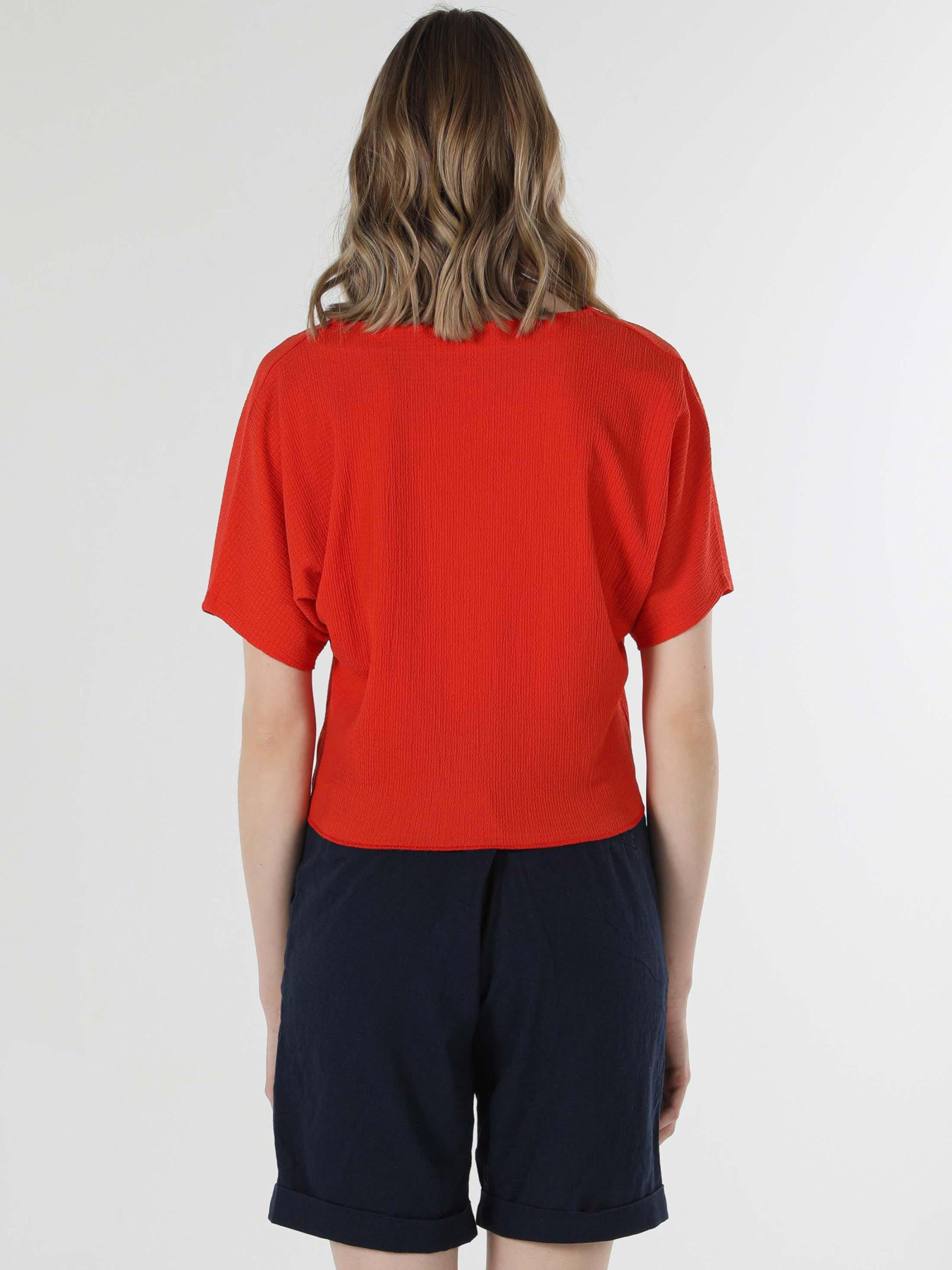 Футболки и поло Colin’s модель CL1051372_Q1.V1_CRL Фото