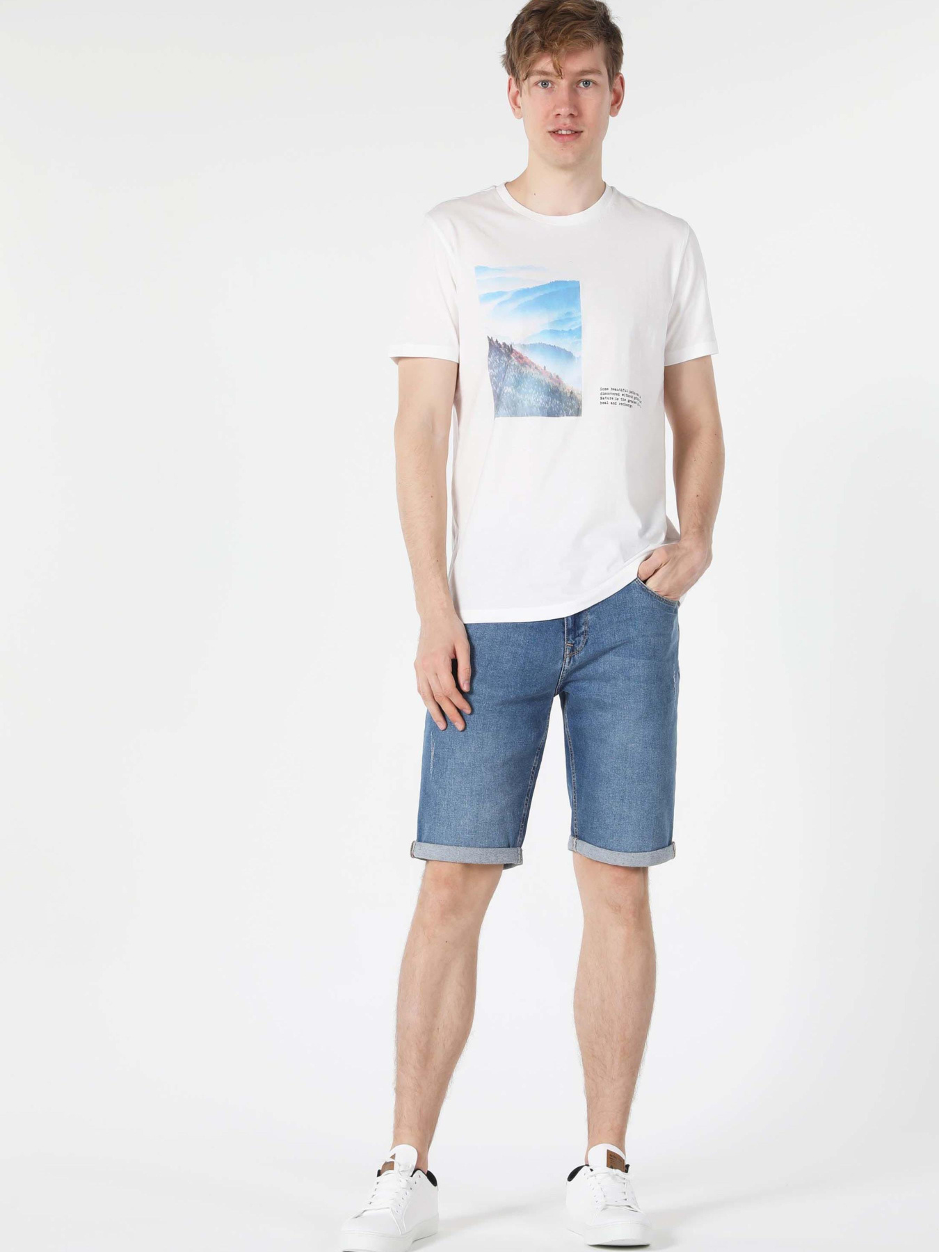 Футболки і поло Colin’s модель CL1057626_Q1.V1_WHT Футболки і поло Colin’s модель CL1057626_Q1.V1_WHT Фото