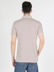 Футболки і поло Colin’s модель CL1058657_Q1.V1_BEI Футболки і поло Colin’s модель CL1058657_Q1.V1_BEI Фото