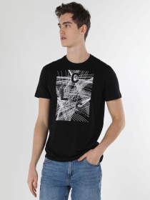 Футболки і поло Colin’s модель CL1056723_Q1.V1_BLK Футболки і поло Colin’s модель CL1056723_Q1.V1_BLK Фото