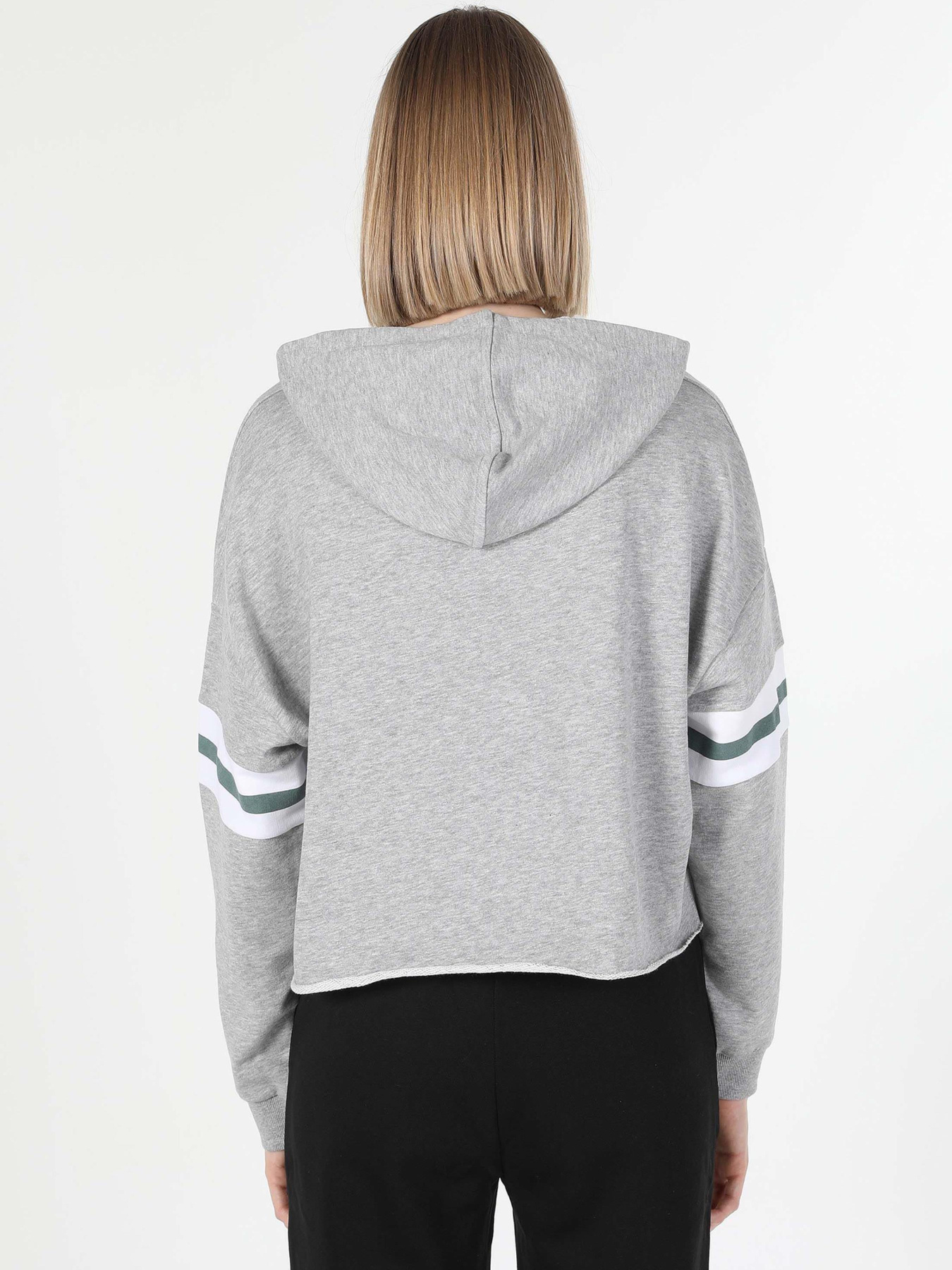 Худи и свитшоты Colin’s модель CL1060289_Q1.V1_MGA Фото