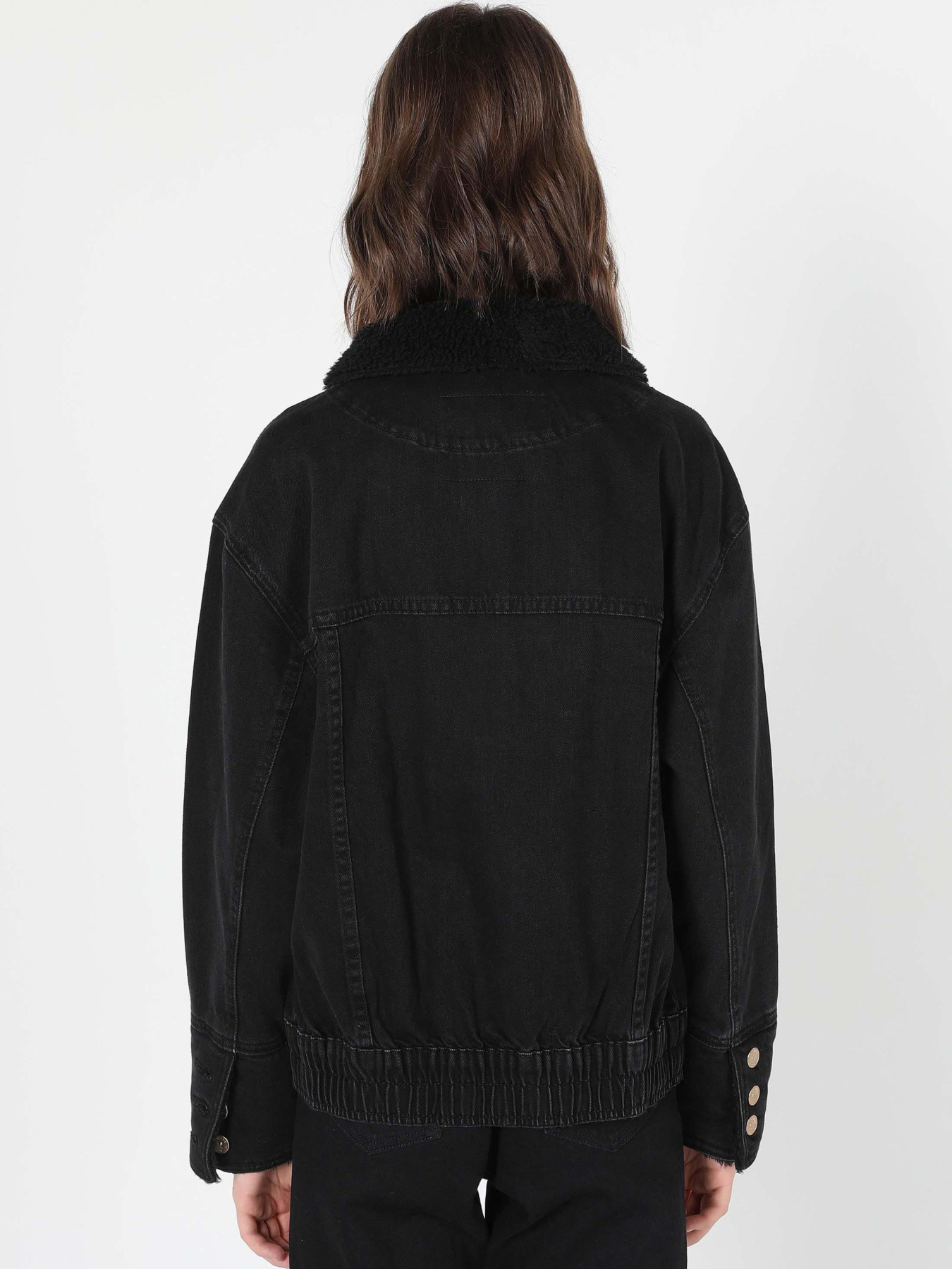 Куртки Colin’s модель CL1060479_Q1.V1_DN42190 Фото