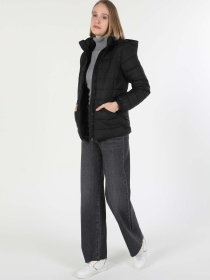 Куртки и дубленки Colin’s модель CL1060247_Q1.V1_BLK Фото