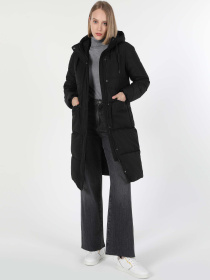 Куртки и дубленки Colin’s модель CL1060243_Q1.V1_BLK Куртки и дубленки Colin’s модель CL1060243_Q1.V1_BLK Фото