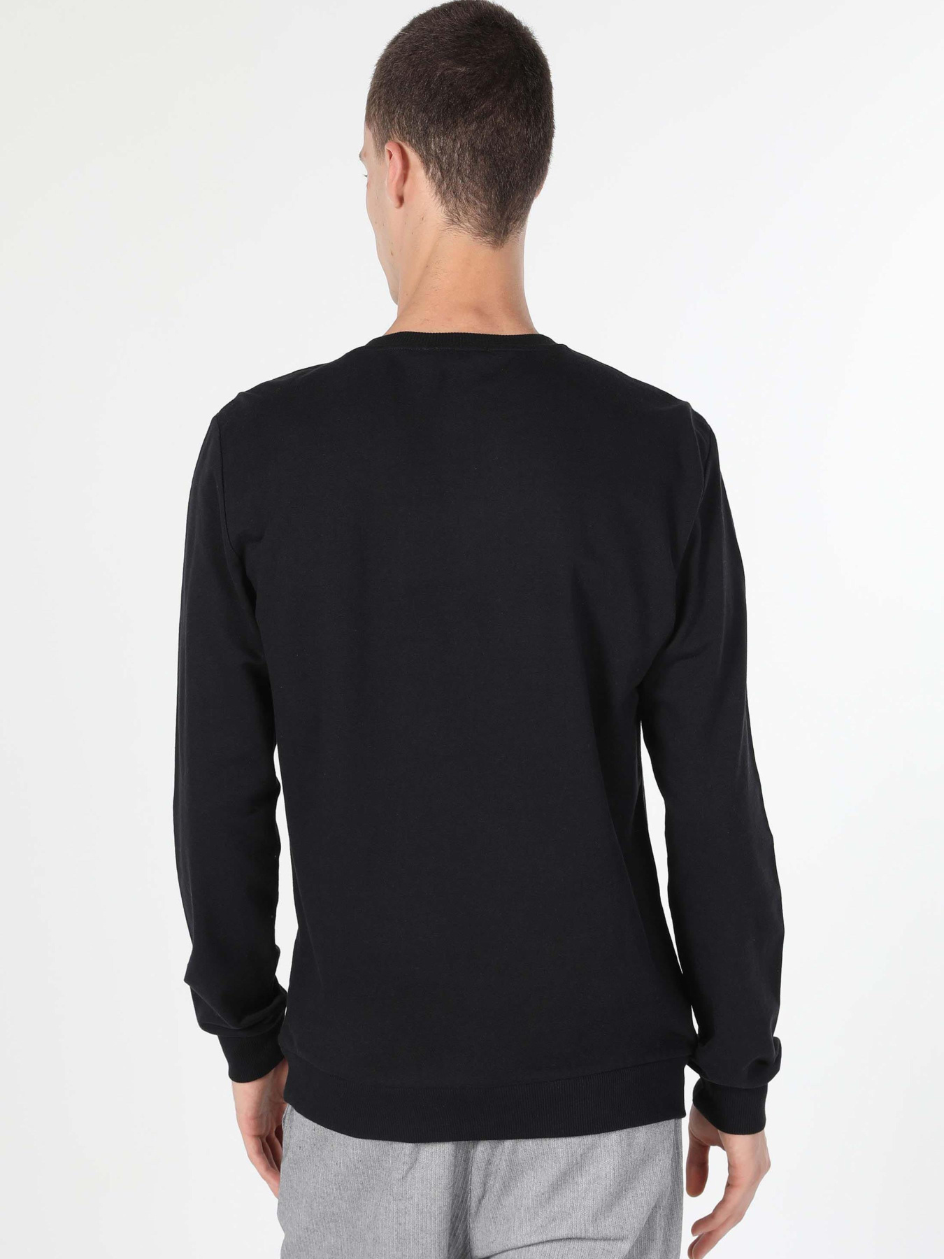 Кофты и свитера Colin’s модель CL1060119_Q1.V1_BLK Фото