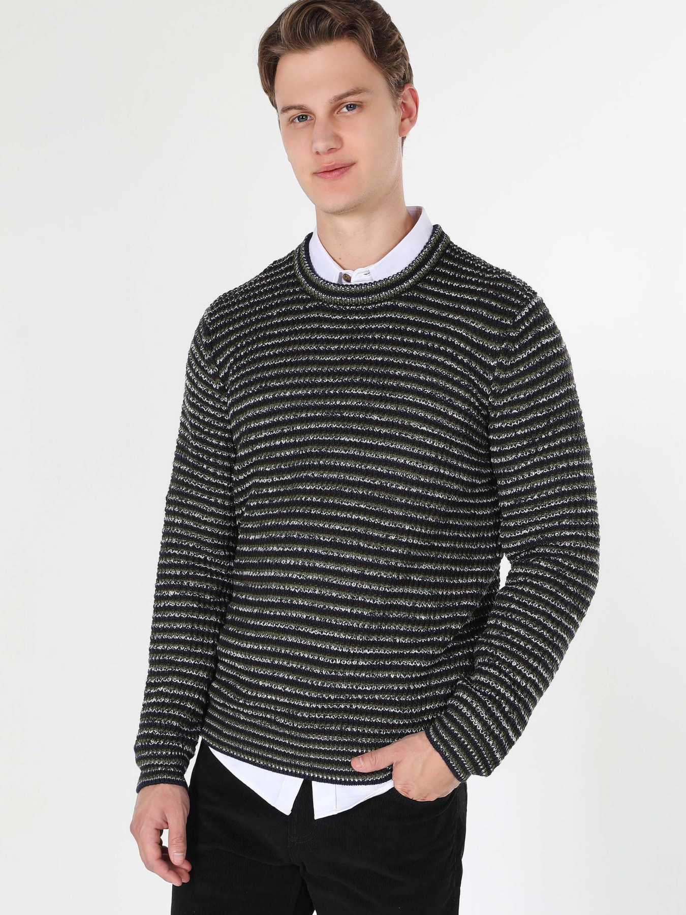 Худи и свитшоты Colin’s модель CL1061129_Q1.V1_GRN Фото