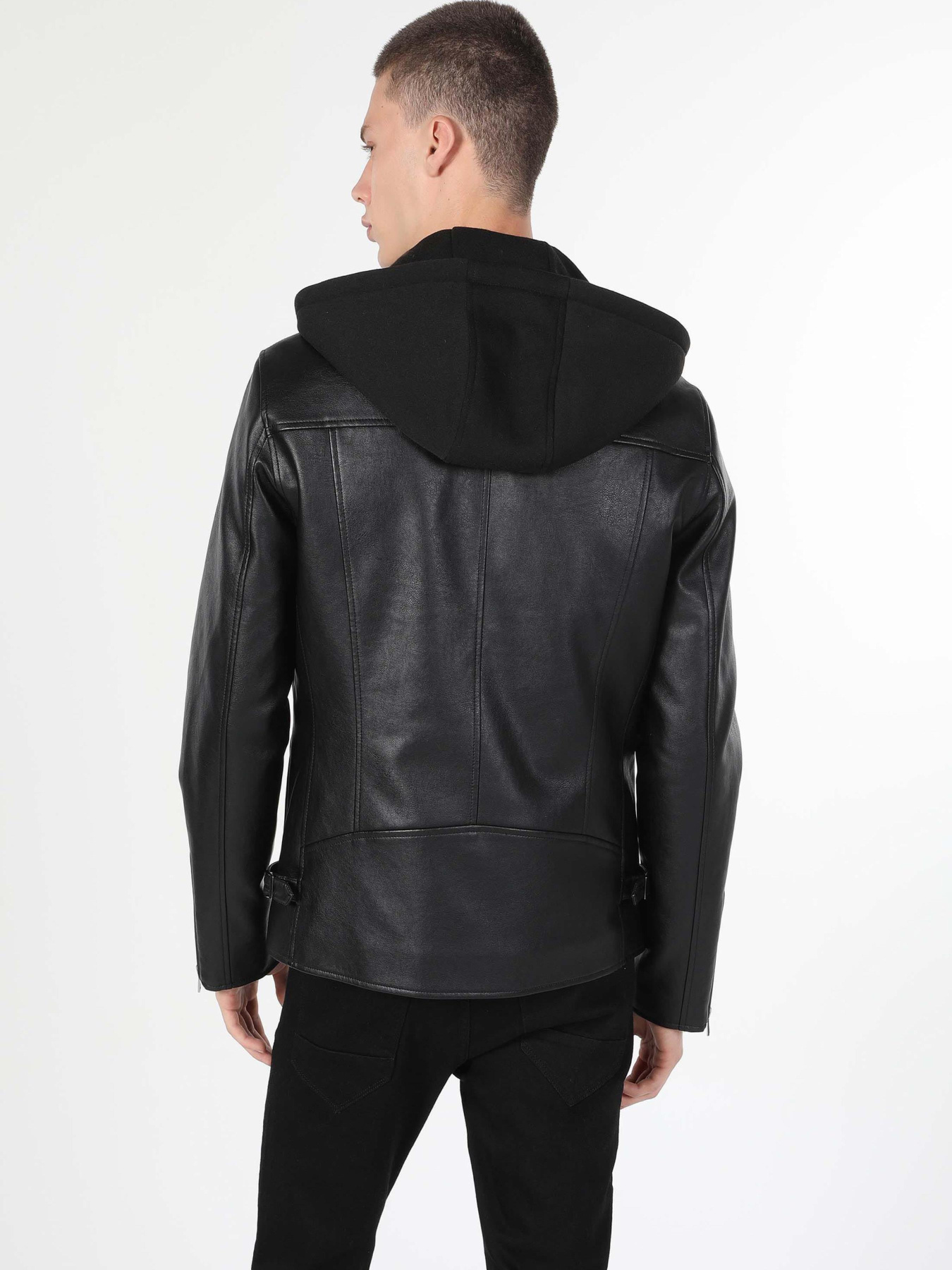 Куртки и дубленки Colin’s модель CL1060745_Q1.V1_BLK Фото