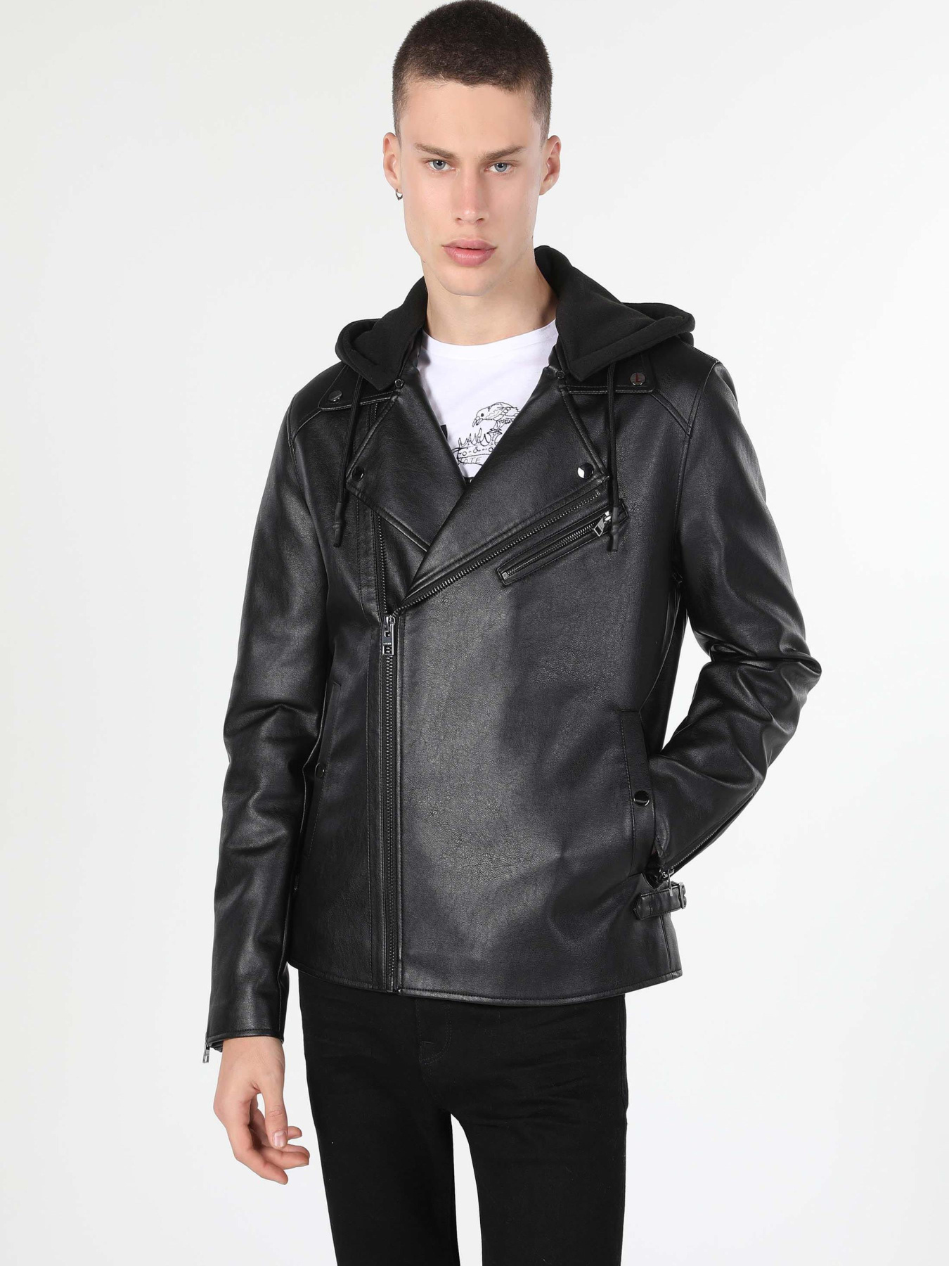 Куртки и дубленки Colin’s модель CL1060745_Q1.V1_BLK Фото