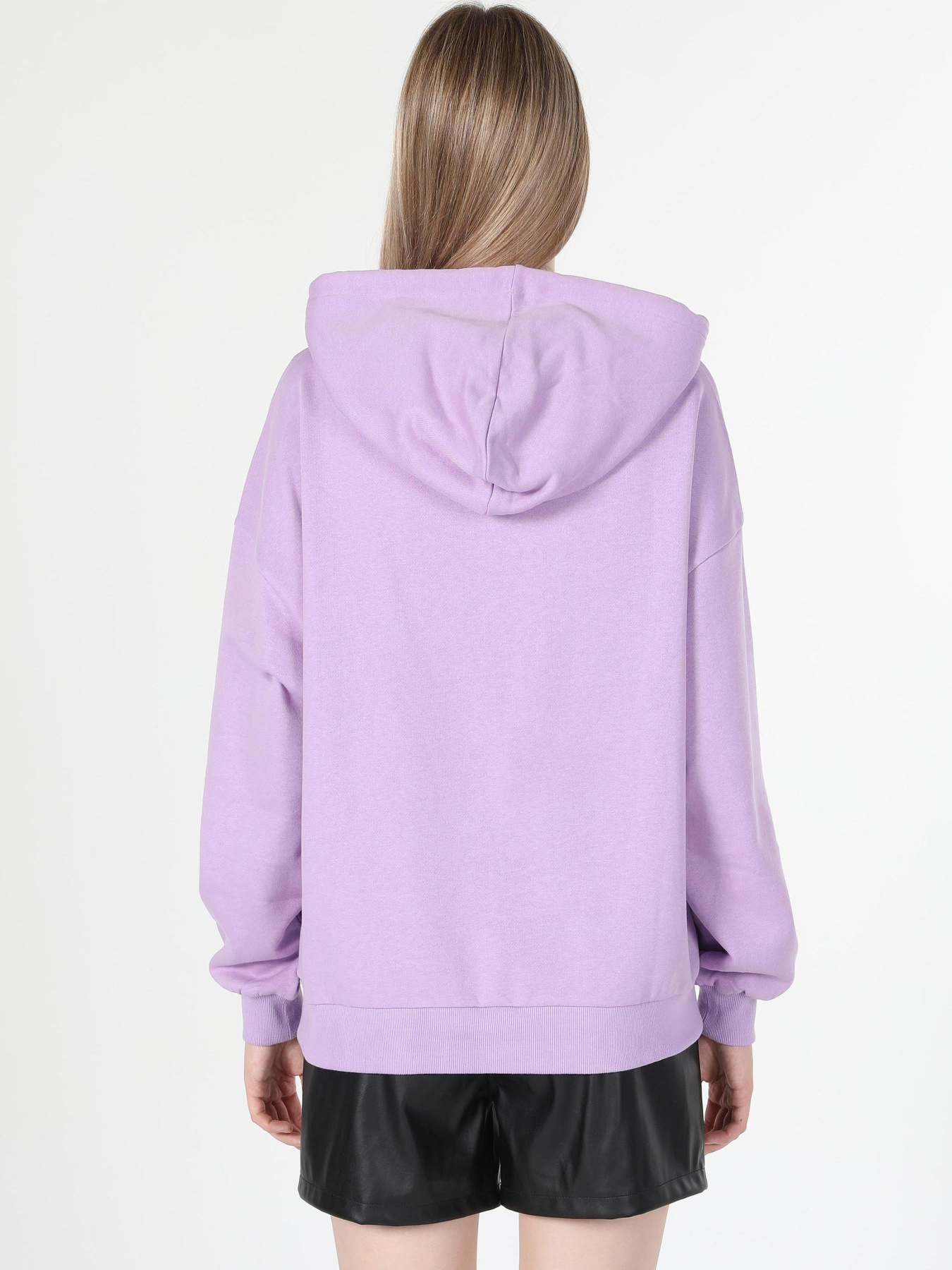 Худи и свитшоты Colin’s модель CL1060265_Q1.V1_LIL Фото