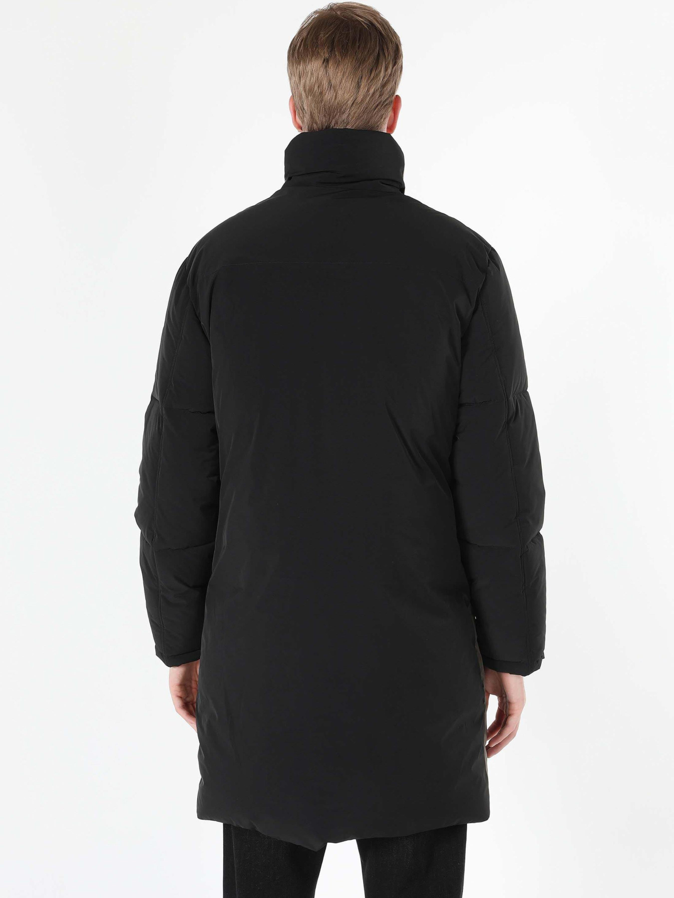 Куртки Colin’s модель CL1060981_Q1.V1_KHA Фото