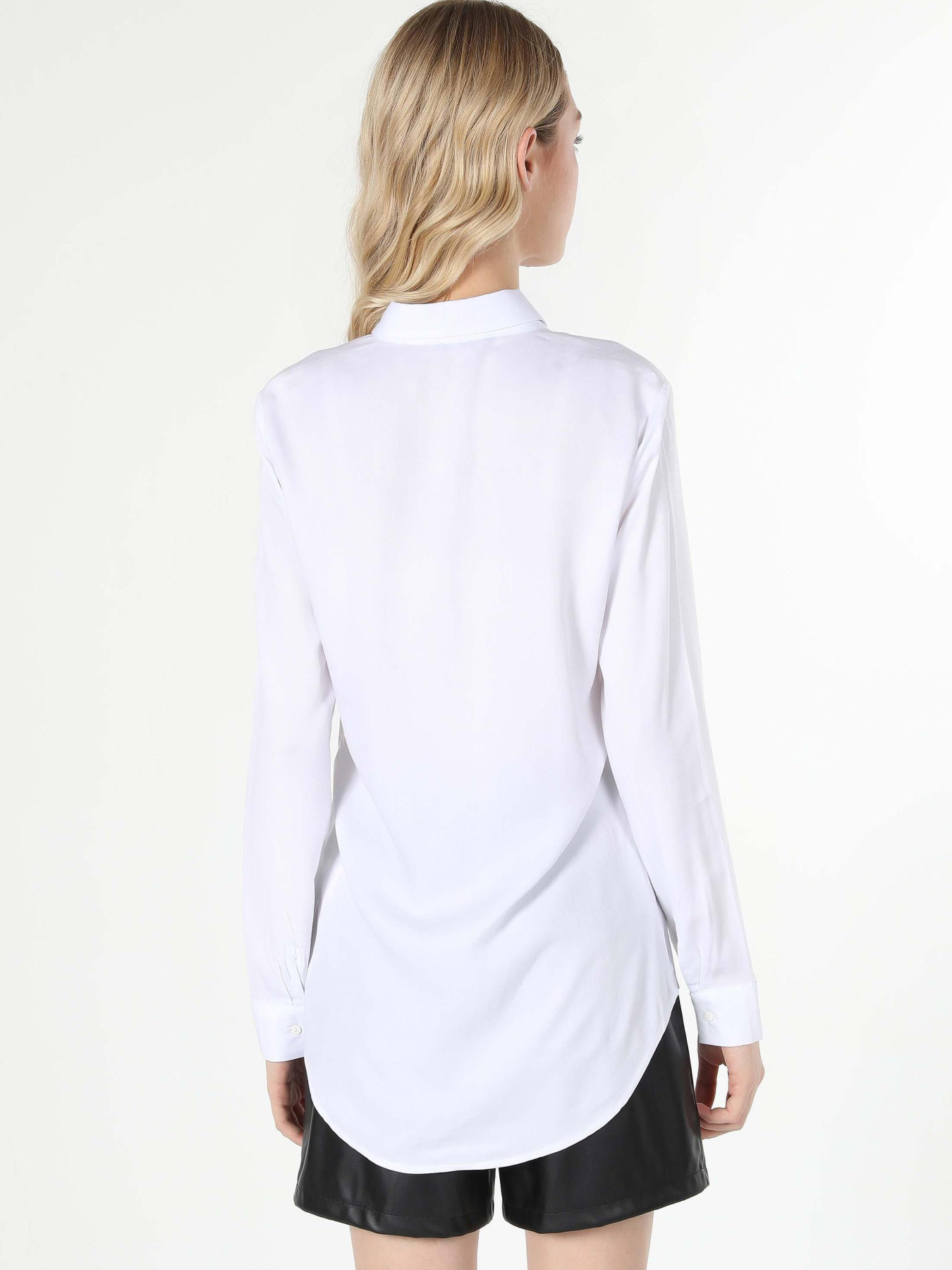 Сорочки Colin’s модель CL1060143_Q1.V1_WHT Фото