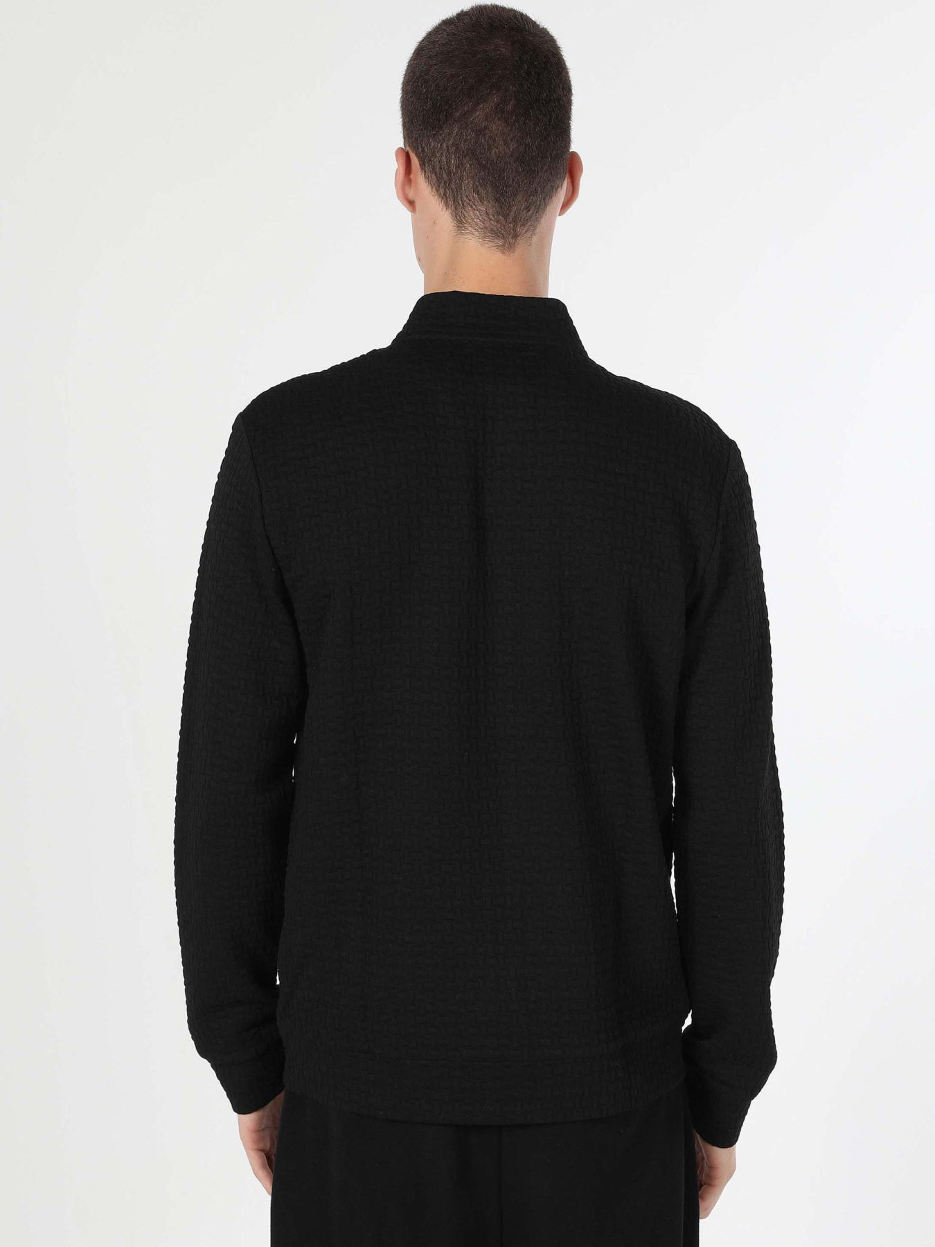 Кофты и свитера Colin’s модель CL1060261_Q1.V1_BLK Фото