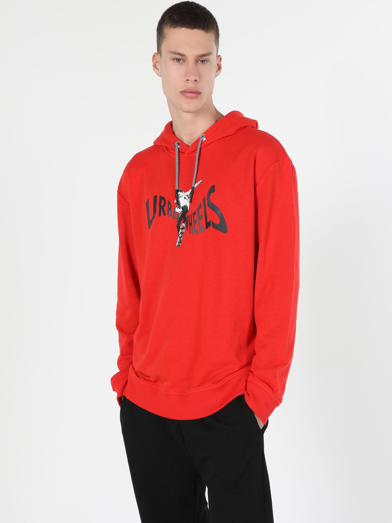 Кофты и свитера Colin’s модель CL1059960_Q1.V1_RED Фото