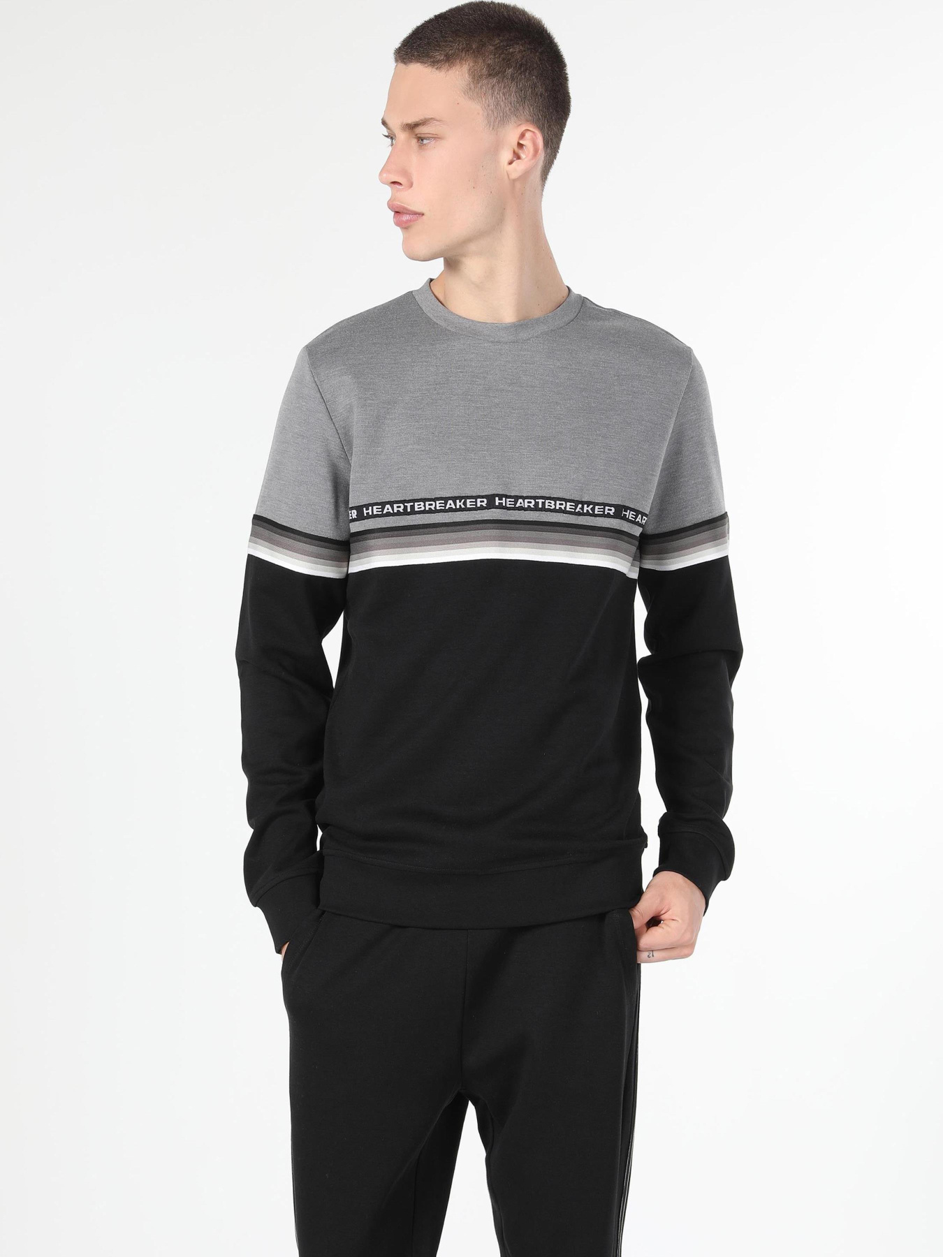 Худі та світшоти Colin’s модель CL1059893_Q1.V1_BLK Фото