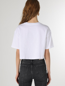 Футболки и поло Colin’s модель CL1063420_Q1.V1_WHT Футболки и поло Colin’s модель CL1063420_Q1.V1_WHT Фото