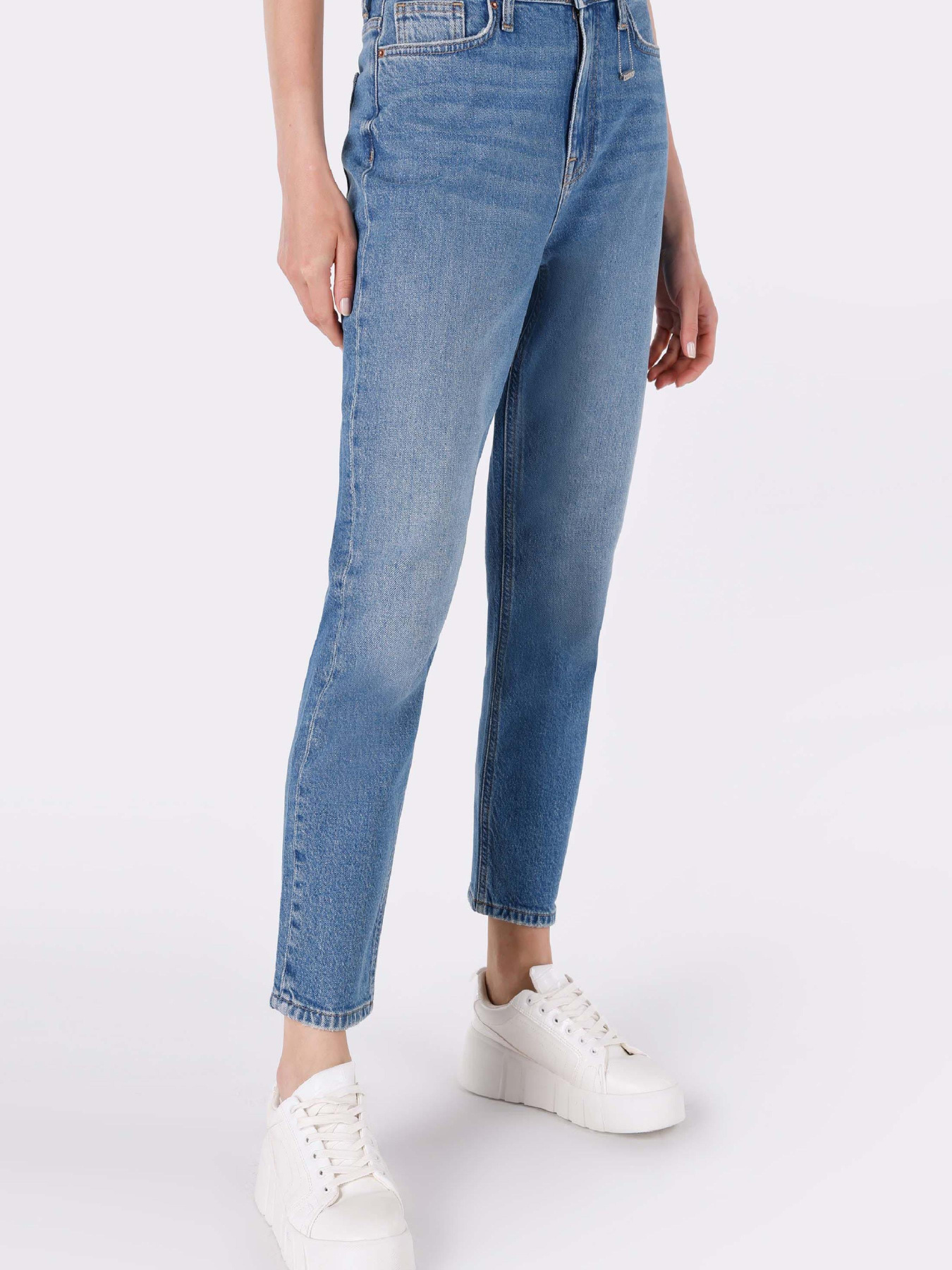 Джинси мом Colin’s модель CL1064399_Q1.V1_DN42745 Фото