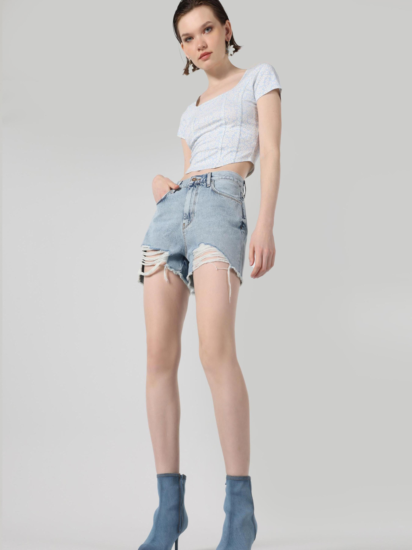 Шорты Colin’s модель CL1064368_Q1.V1_DN42712 Фото