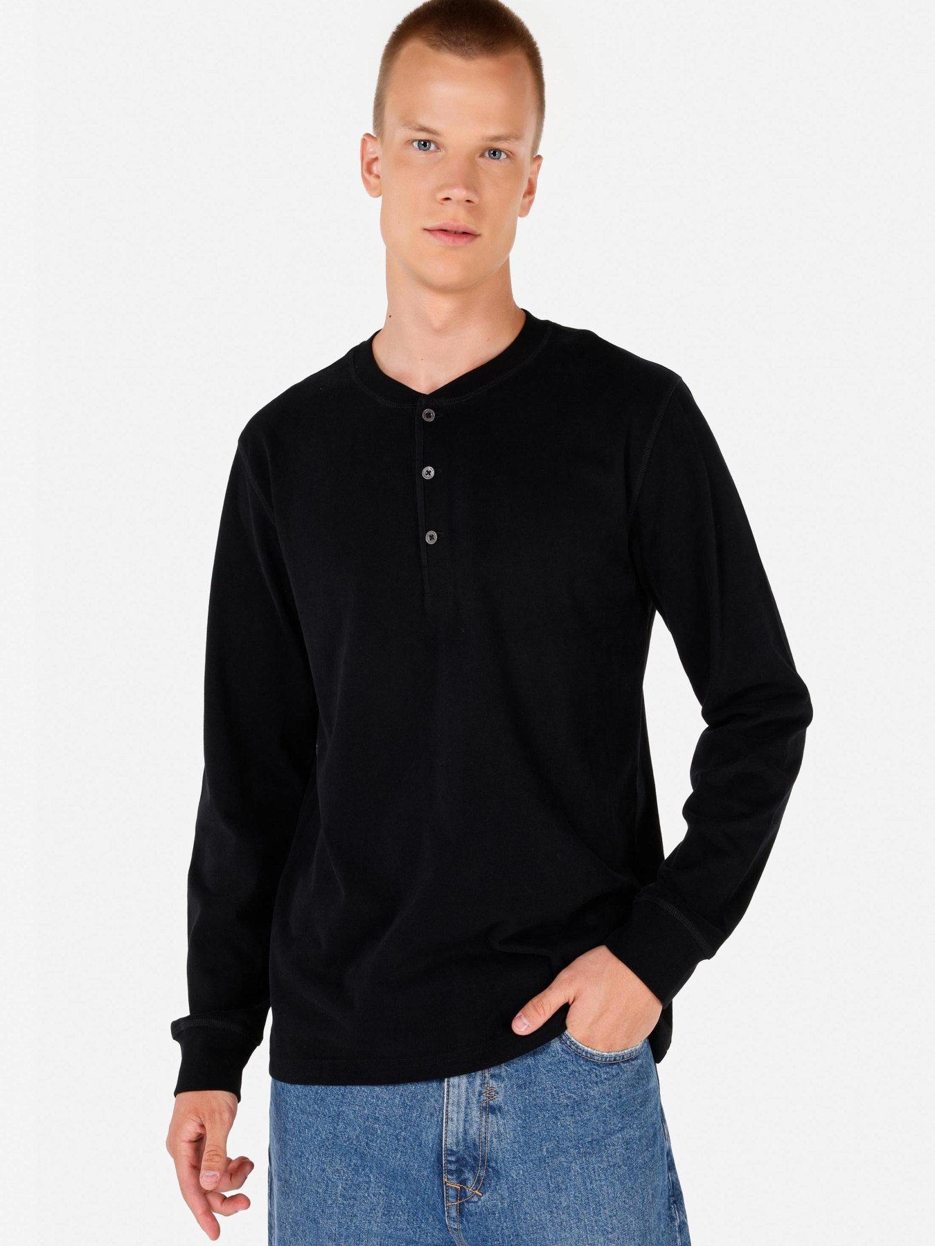 Худи и свитшоты Colin’s модель CL1065875_Q1.V1_BLK Фото