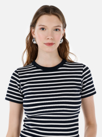 Футболки і поло Colin’s модель CL1068084_Q1.V1_DNV Футболки і поло Colin’s модель CL1068084_Q1.V1_DNV Фото