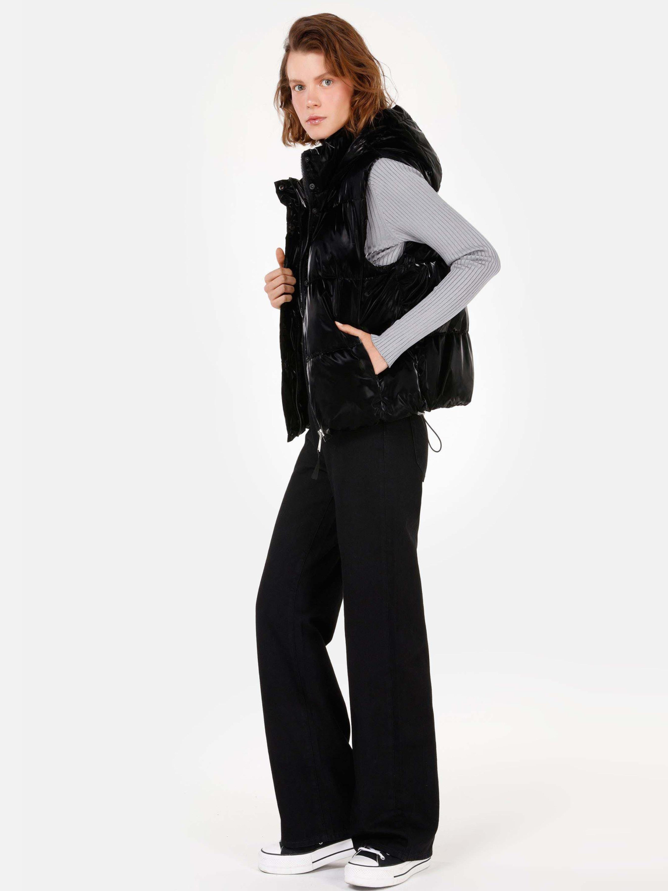 Куртки и дубленки Colin’s модель CL1070349_Q1.V1_BLK Фото