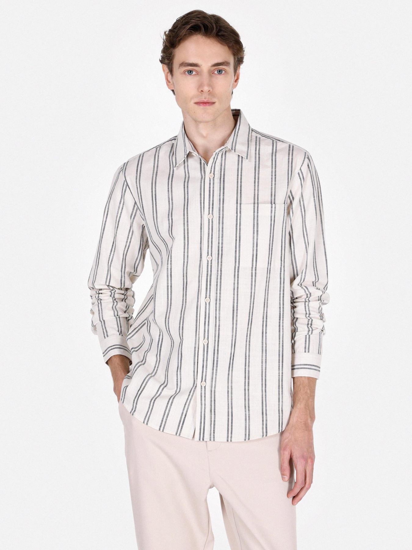 Сорочки Colin’s модель CL1071904_Q1.V1_ECR Фото