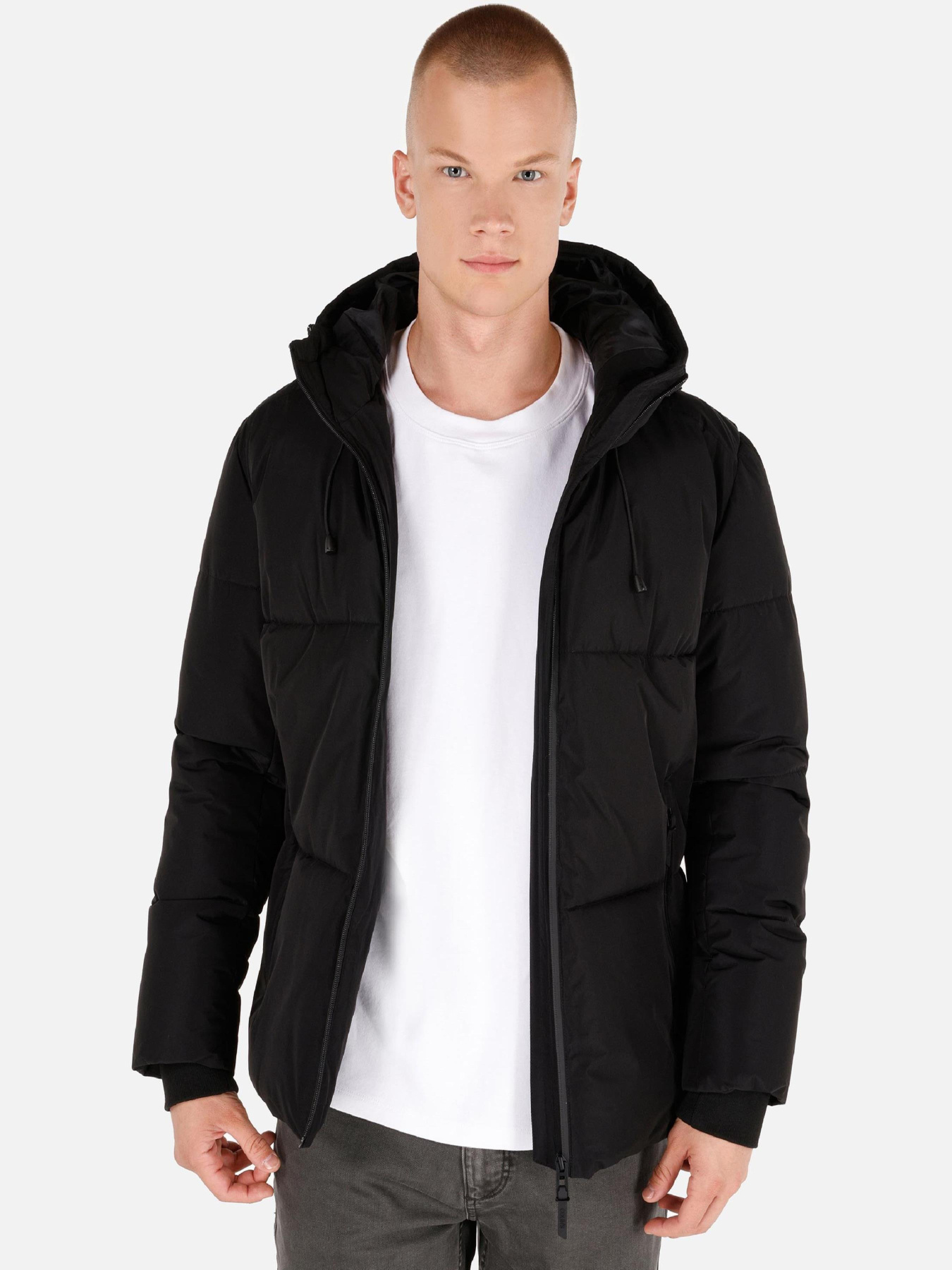 Куртки и дубленки Colin’s модель CL1071125_Q1.V1_BLK Фото