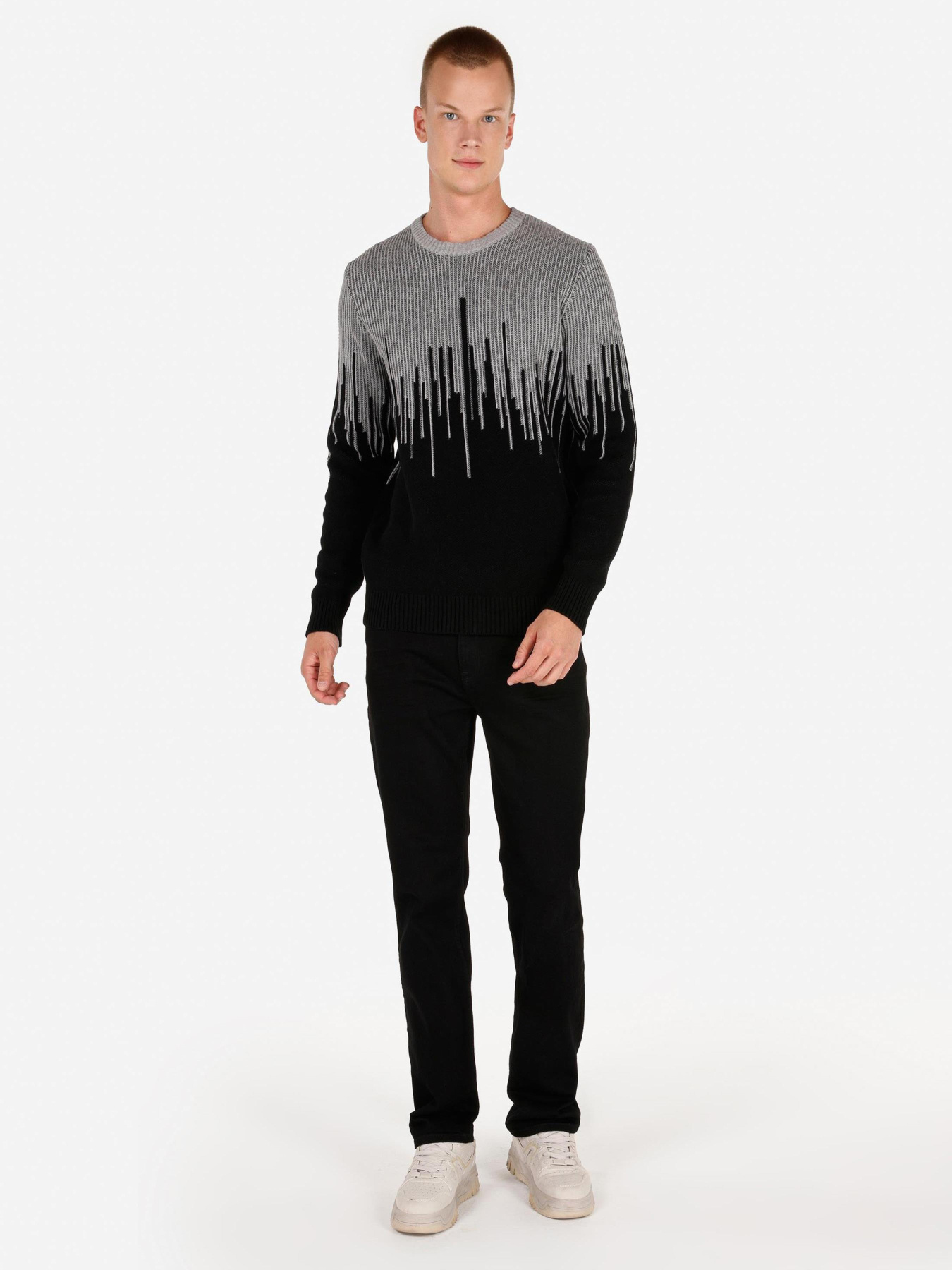 Худи и свитшоты Colin’s модель CL1071690_Q1.V1_BLK Фото