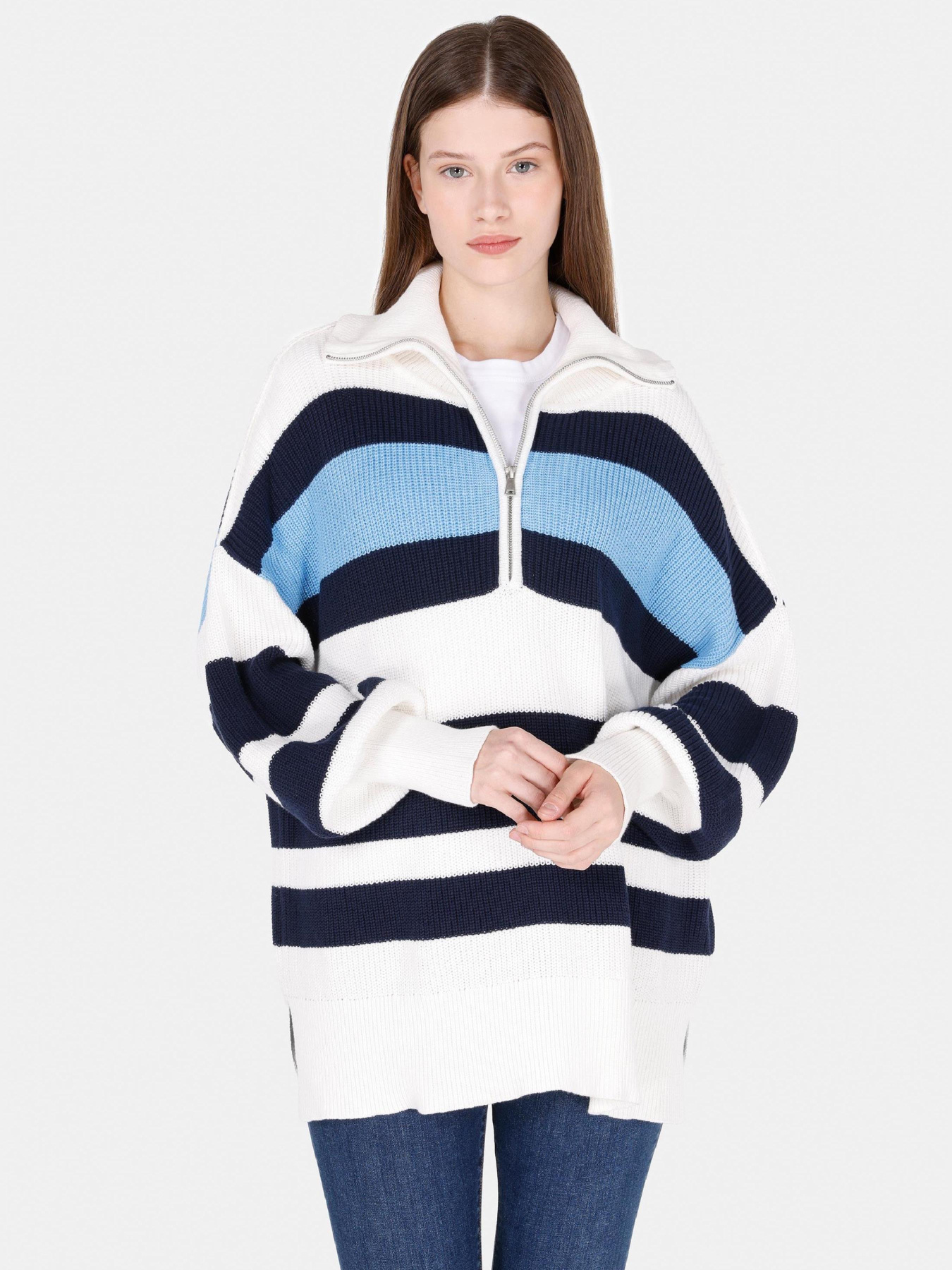 Худи и свитшоты Colin’s модель CL1072529_Q1.V1_MTC Фото