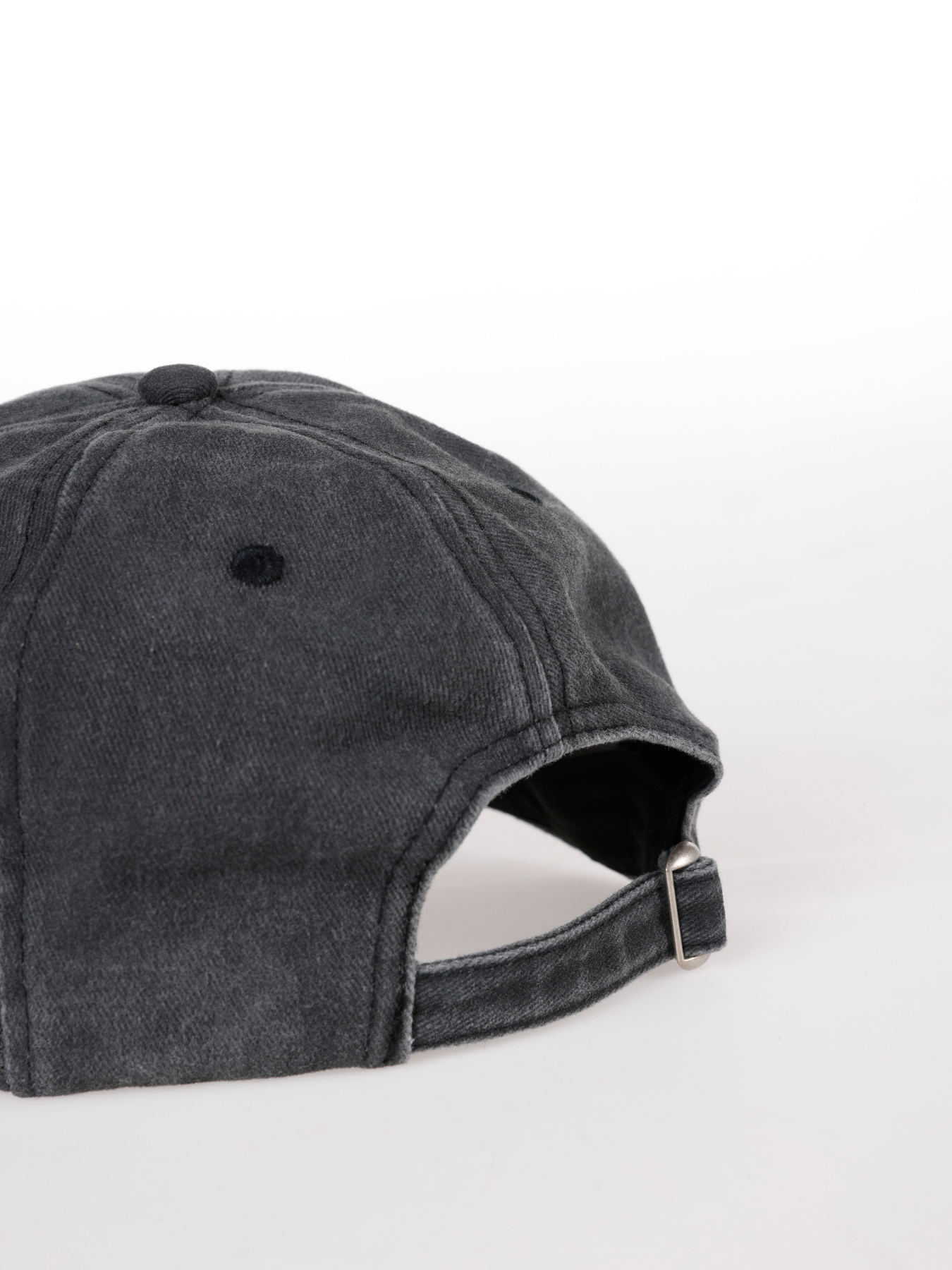 Шапки и кепки Colin’s модель CL1072638_Q1.V1_ANT Шапки и кепки Colin’s модель CL1072638_Q1.V1_ANT Фото