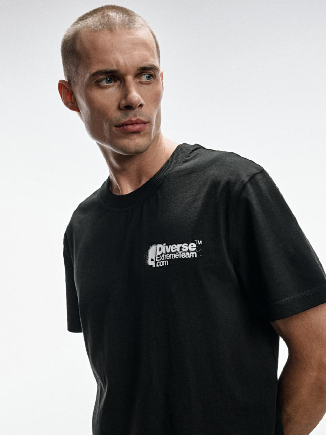 Футболка DIVERSE Dext Cmbt Tee модель 10045332 Фото