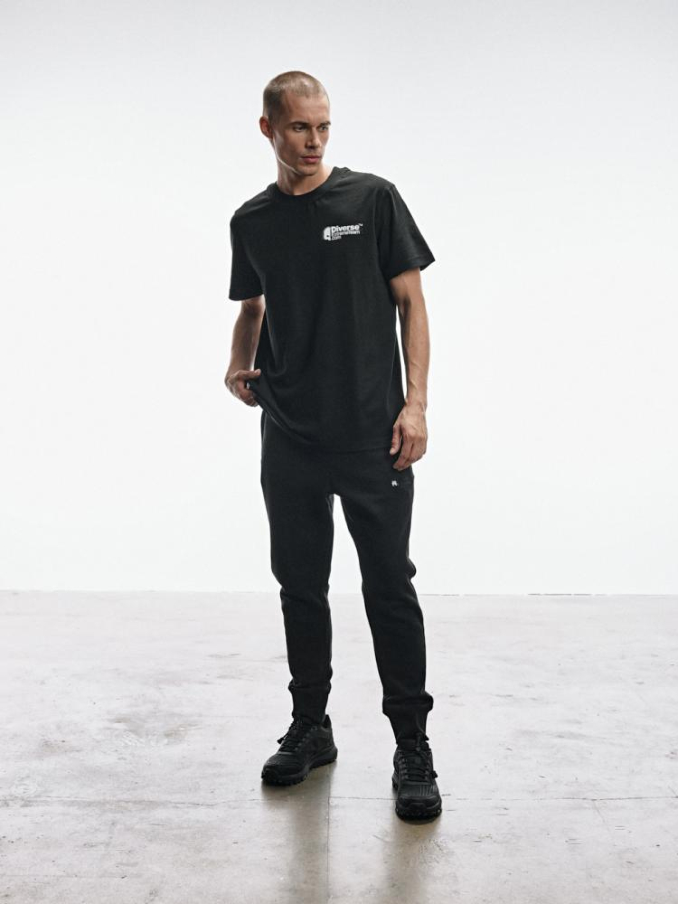 Футболка DIVERSE Dext Cmbt Tee модель 10045332 Фото